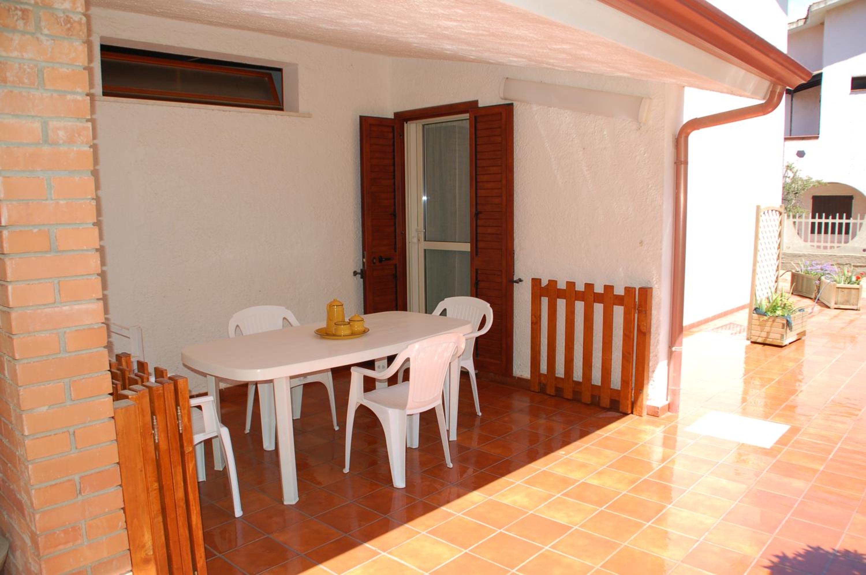 Lucia Holiday House Porto Pino view 2