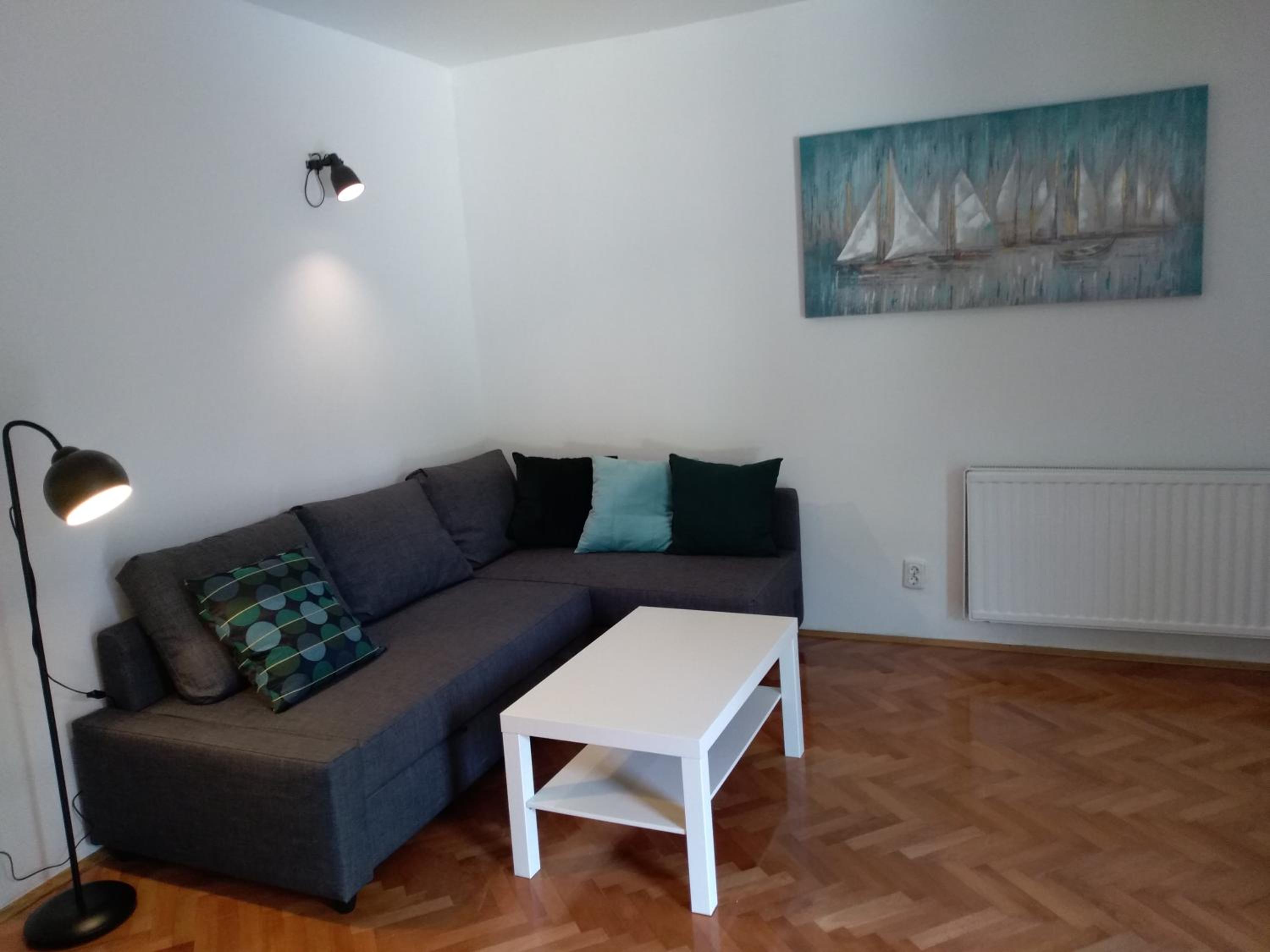 Nia Apartment
