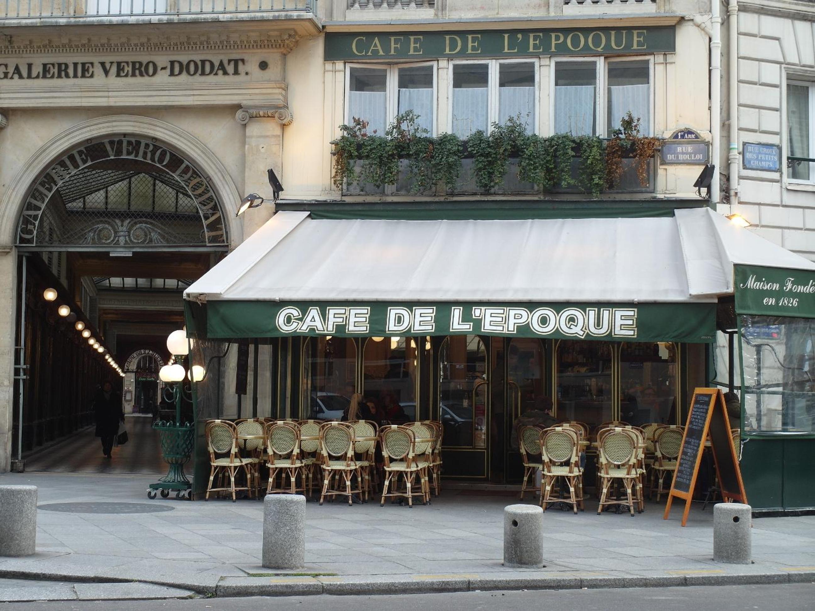 Louvre Parisian ChicSuites