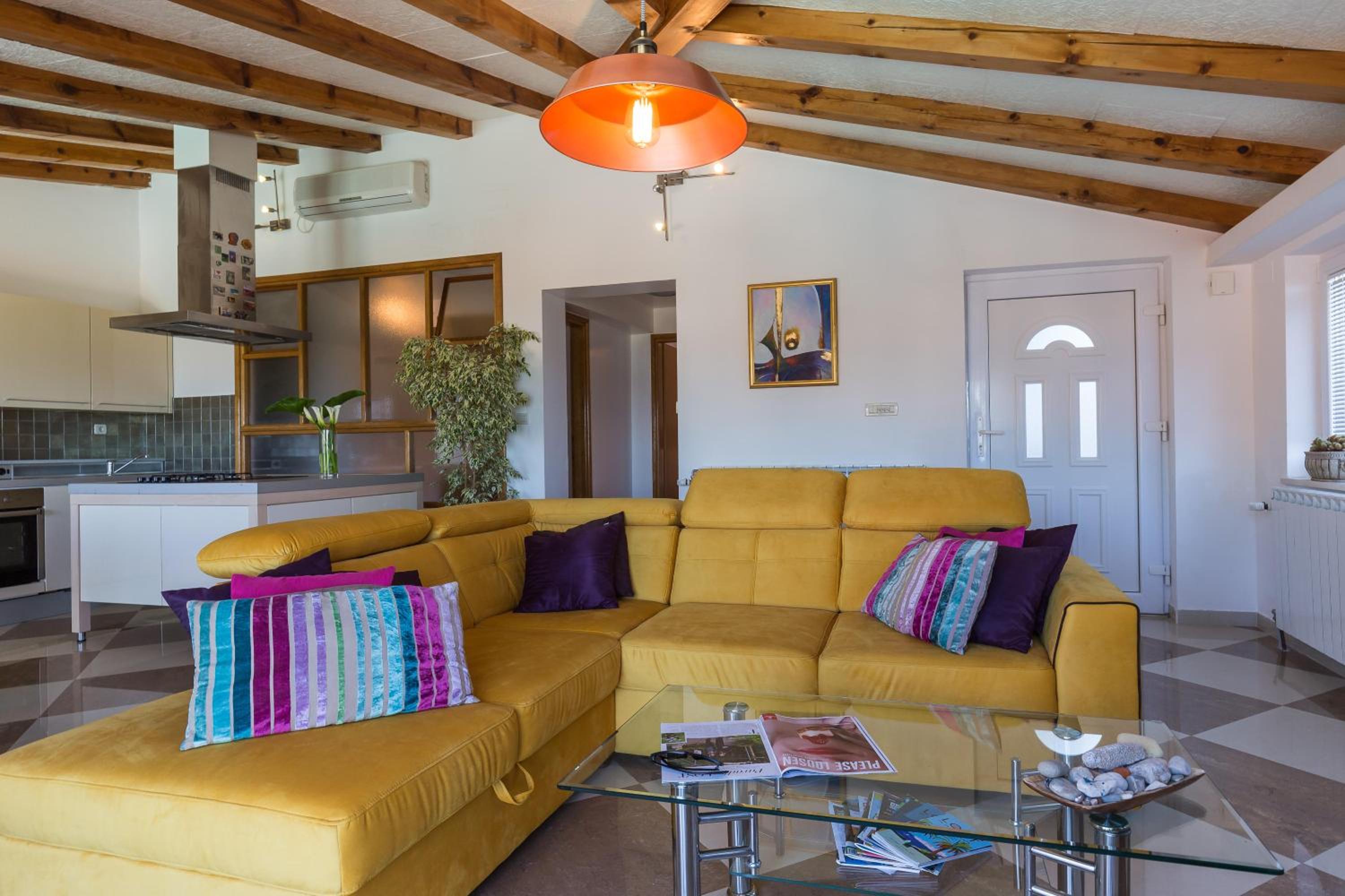 Apartments Carol Royal