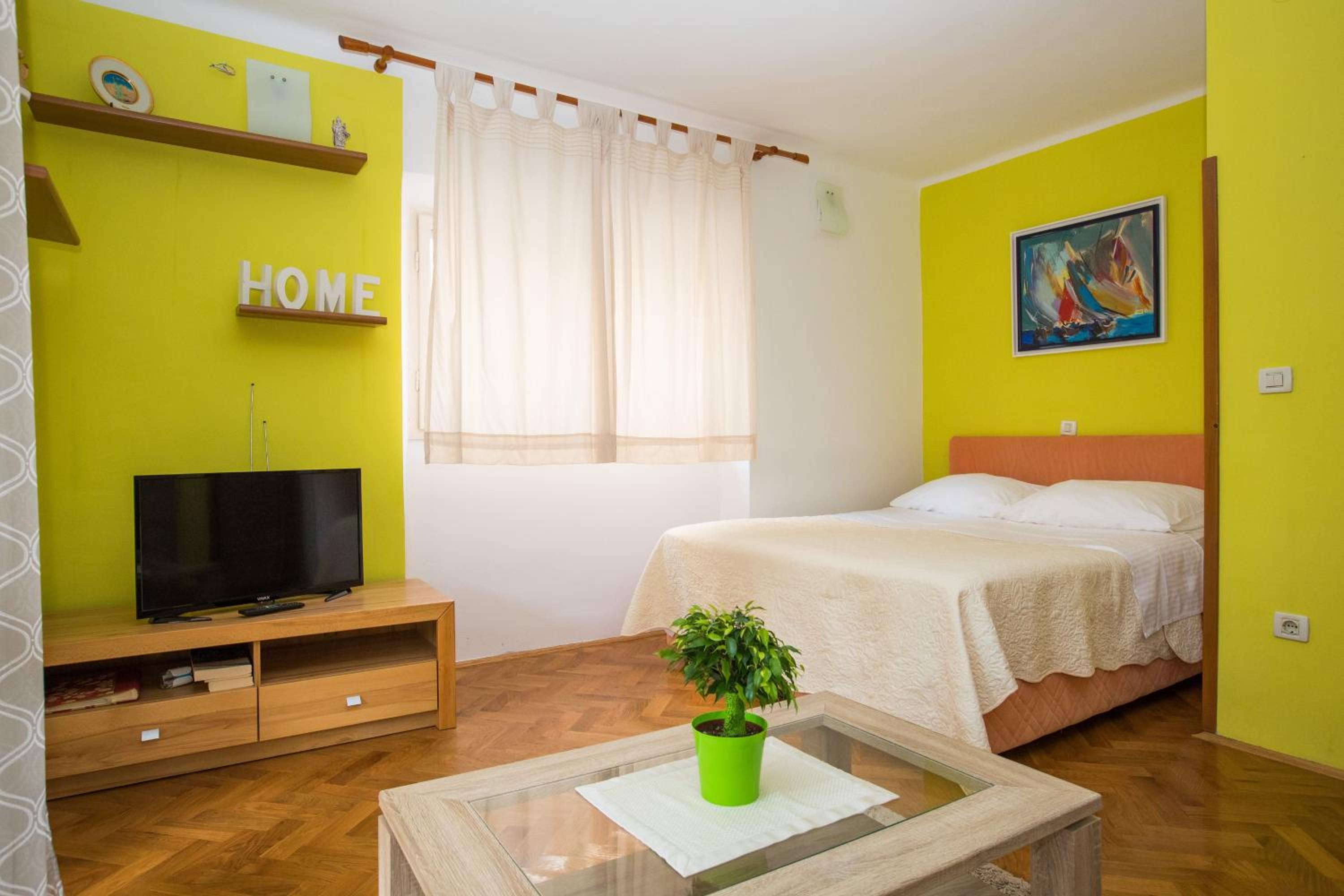 Madonna Guest House
