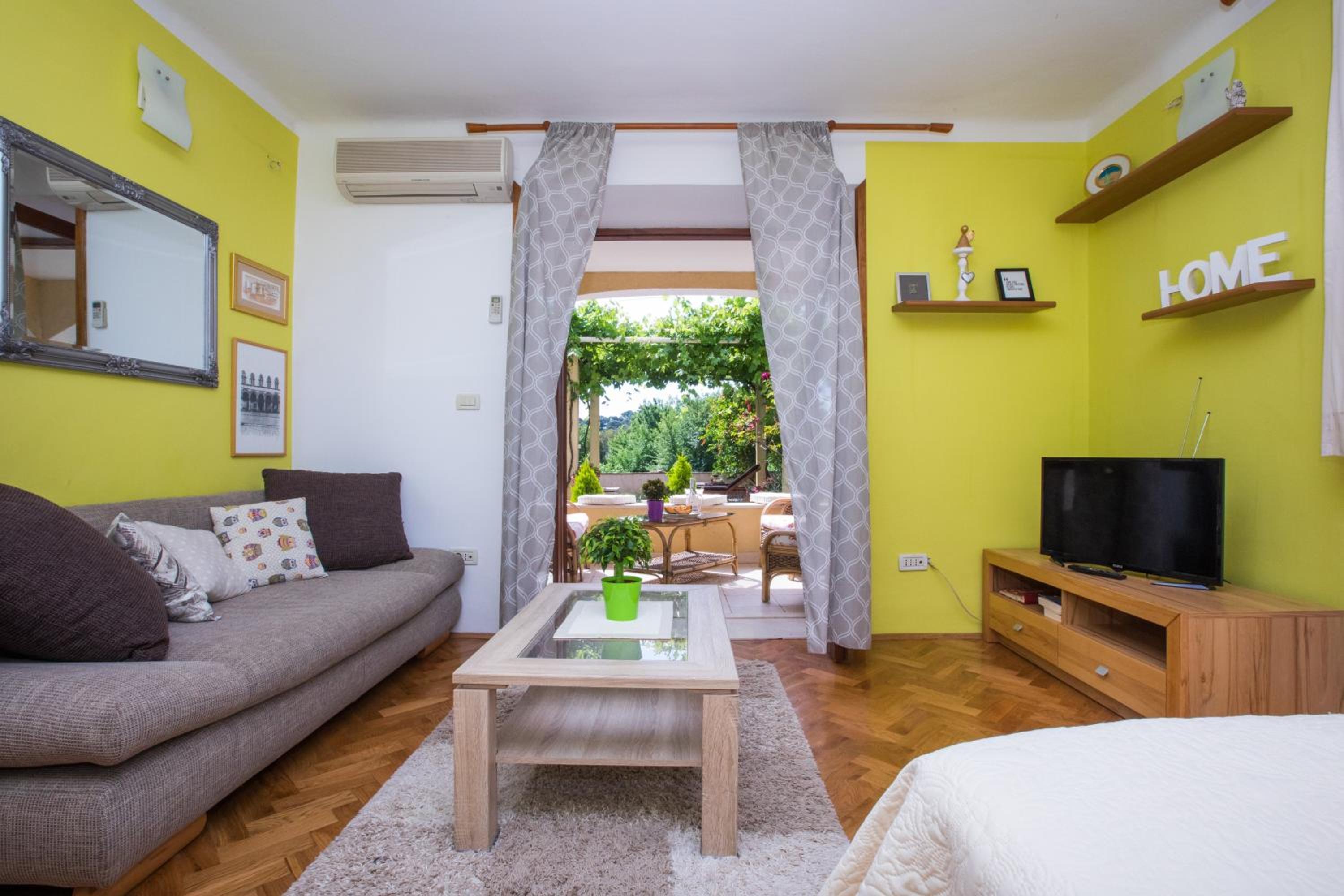 Madonna Guest House