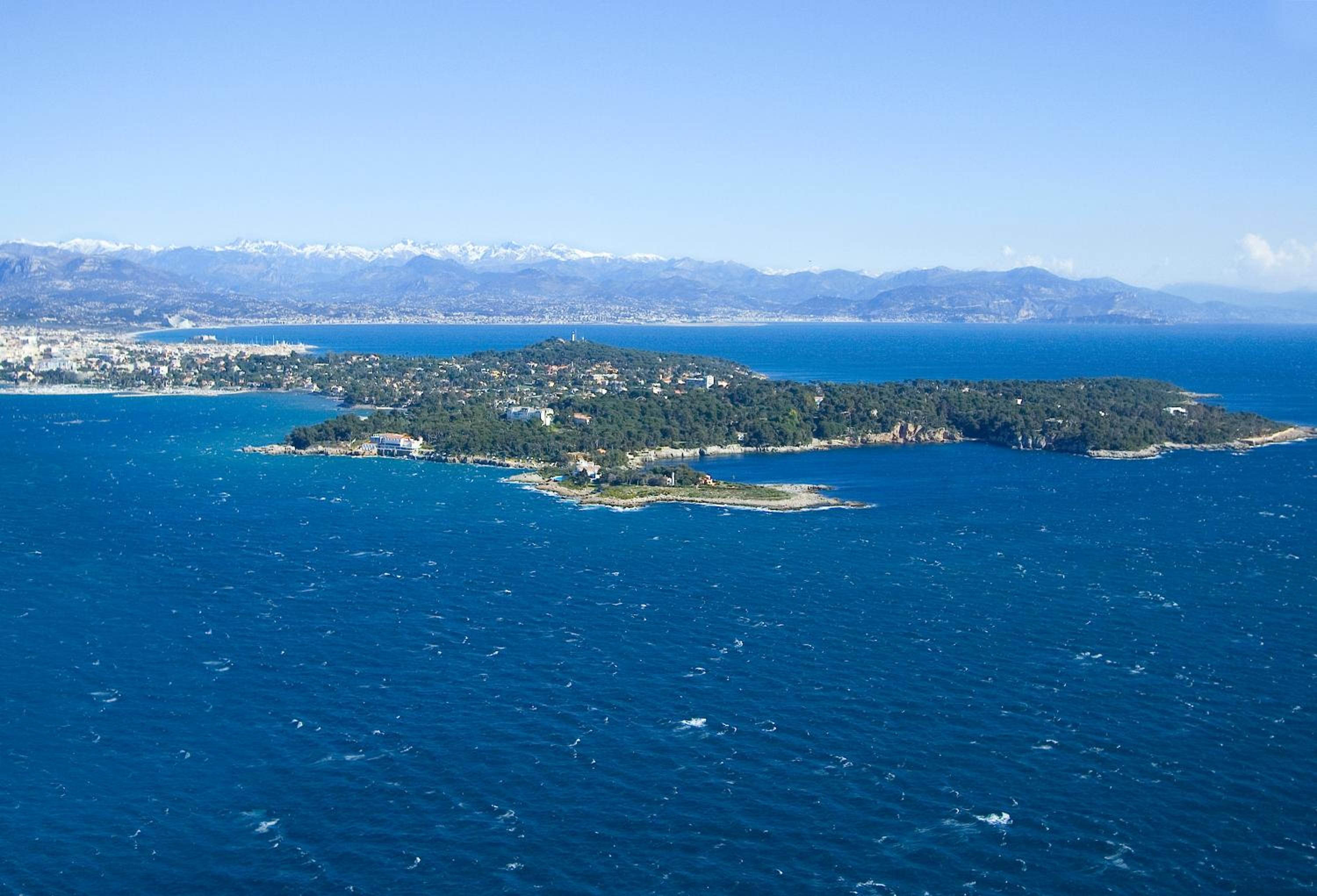 15 Cours Massena view 5