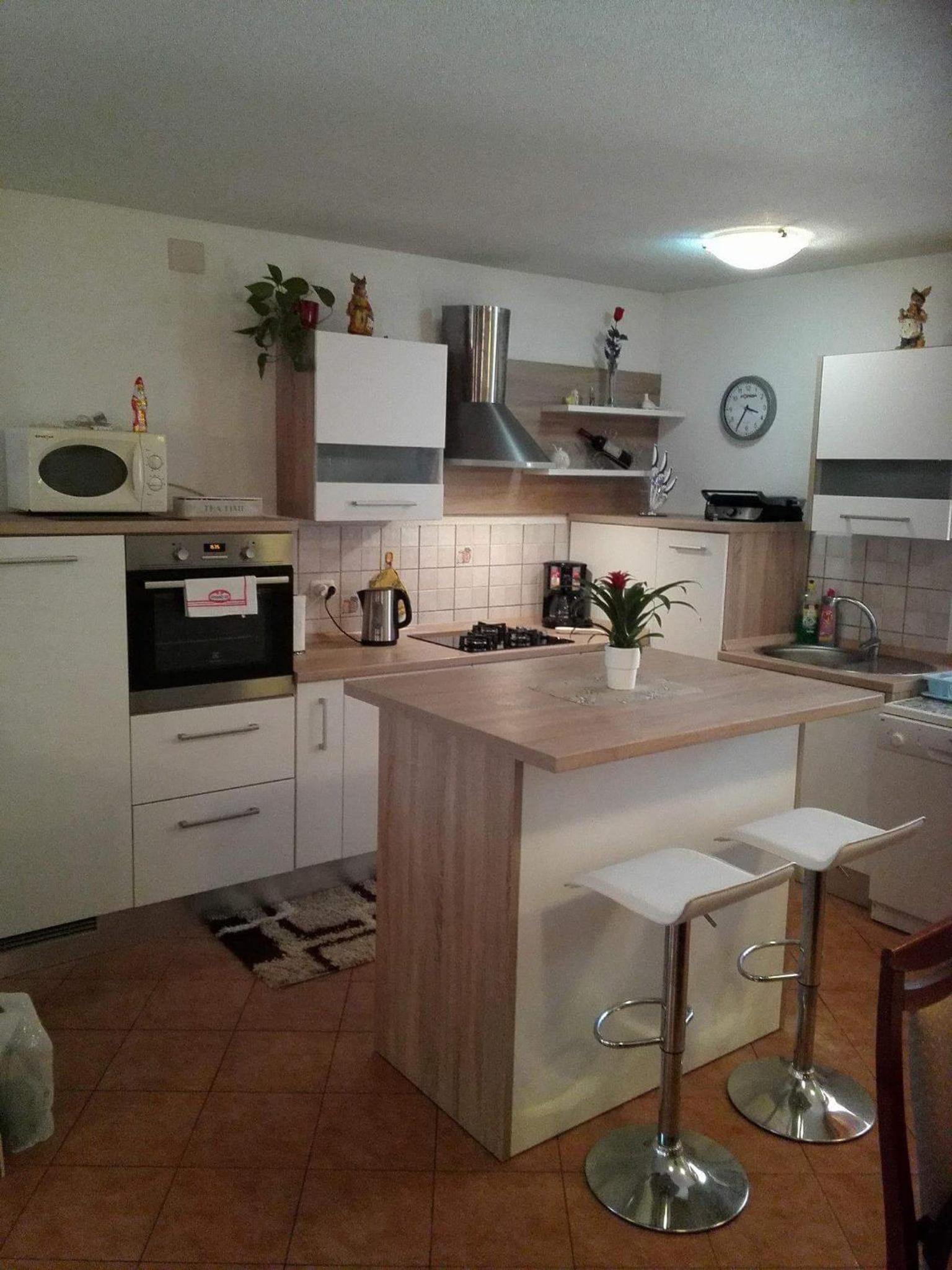 Apartment Nicol view 3