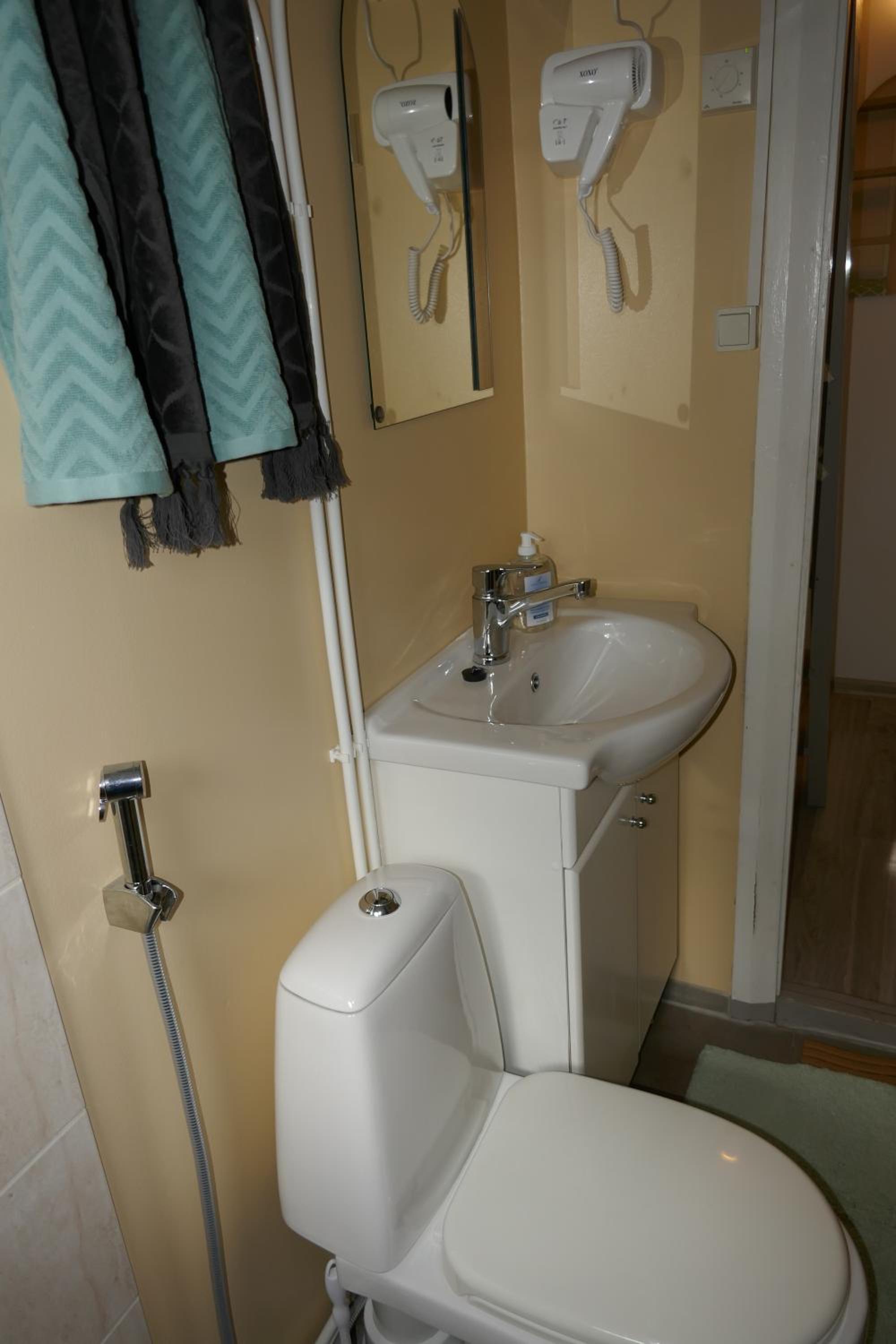Photo 10
