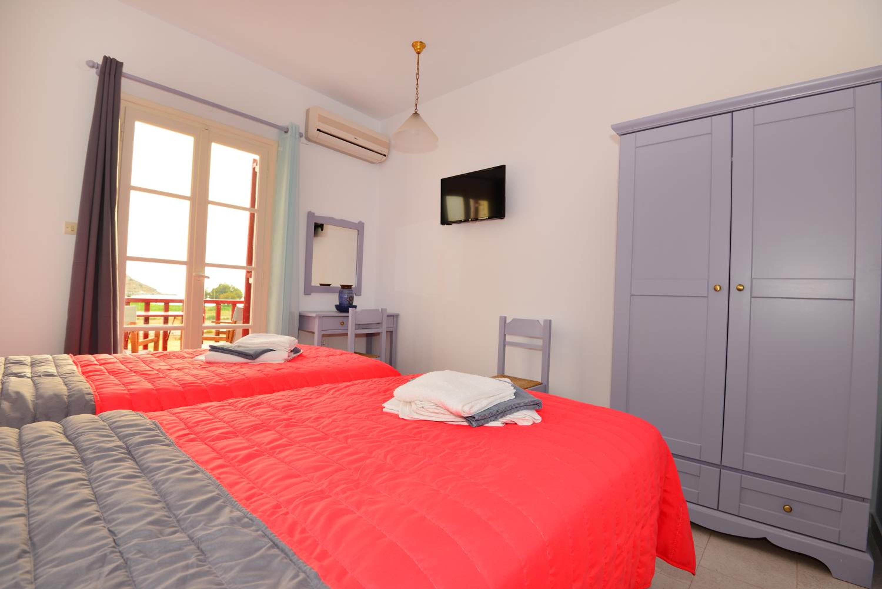 Seagull Rooms view 3