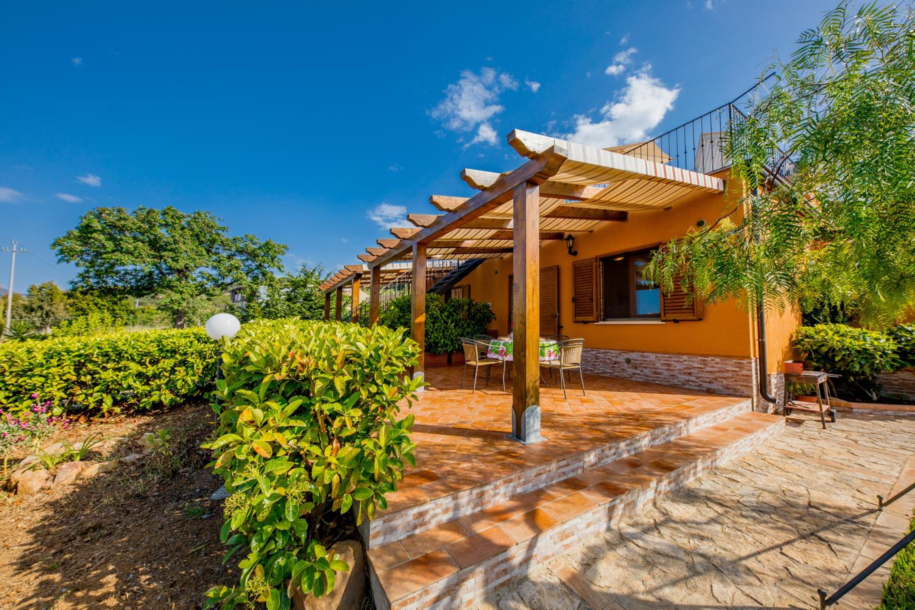 Green Hills House view 4