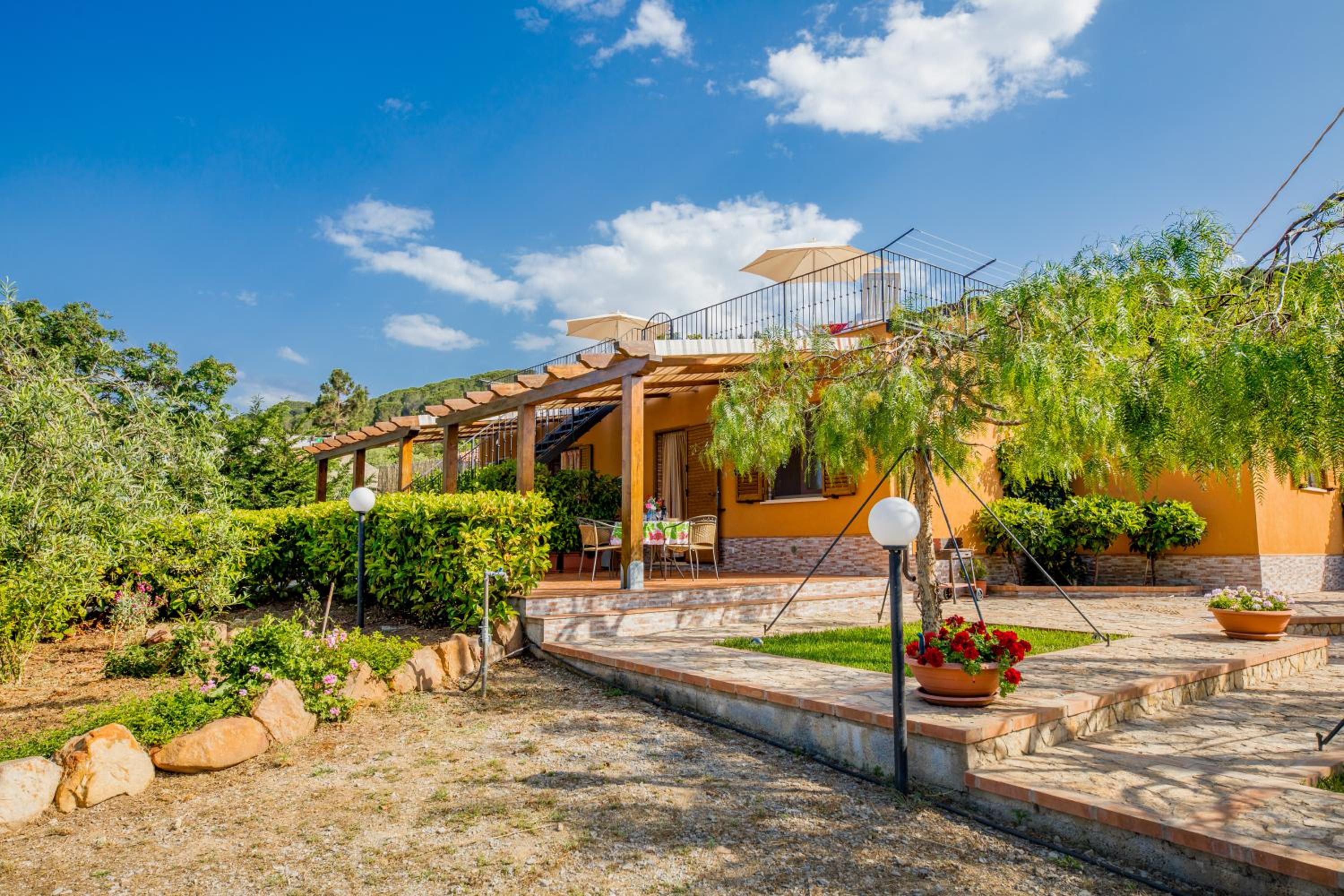 Green Hills House view 3