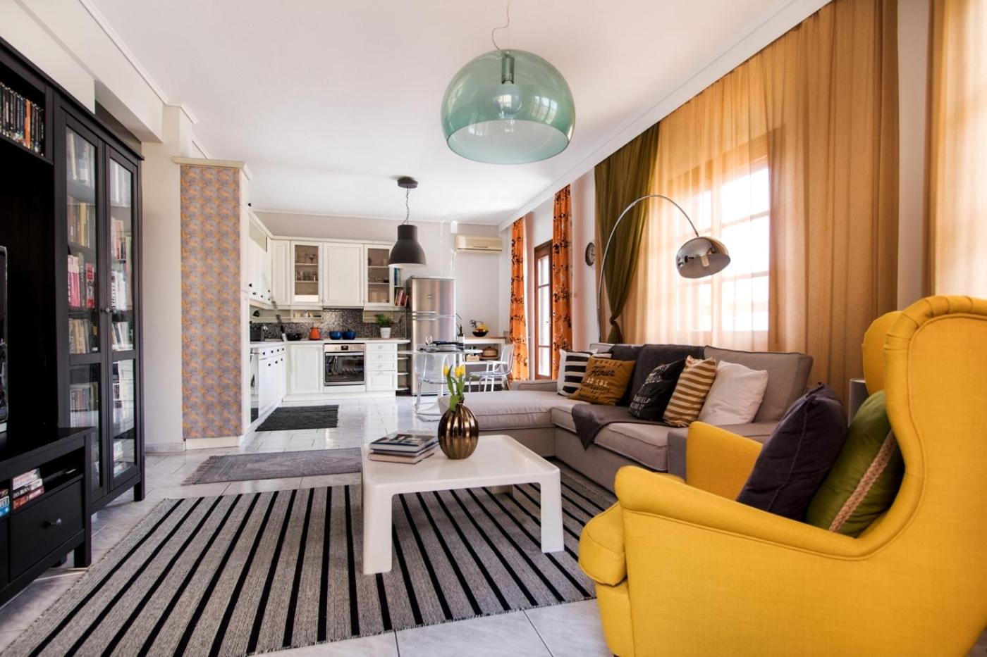 Lovely 2BR house.Old Town. view 4