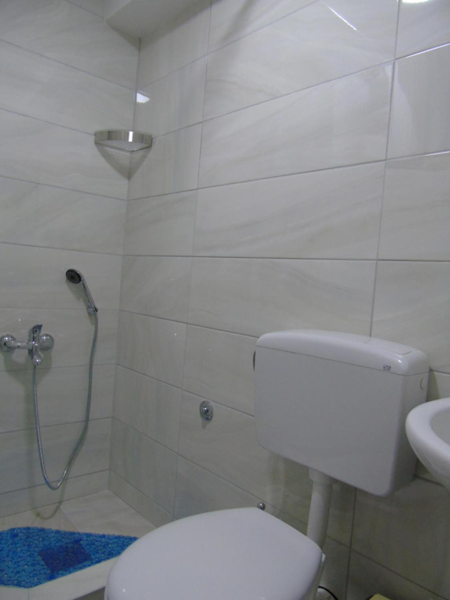Photo 37