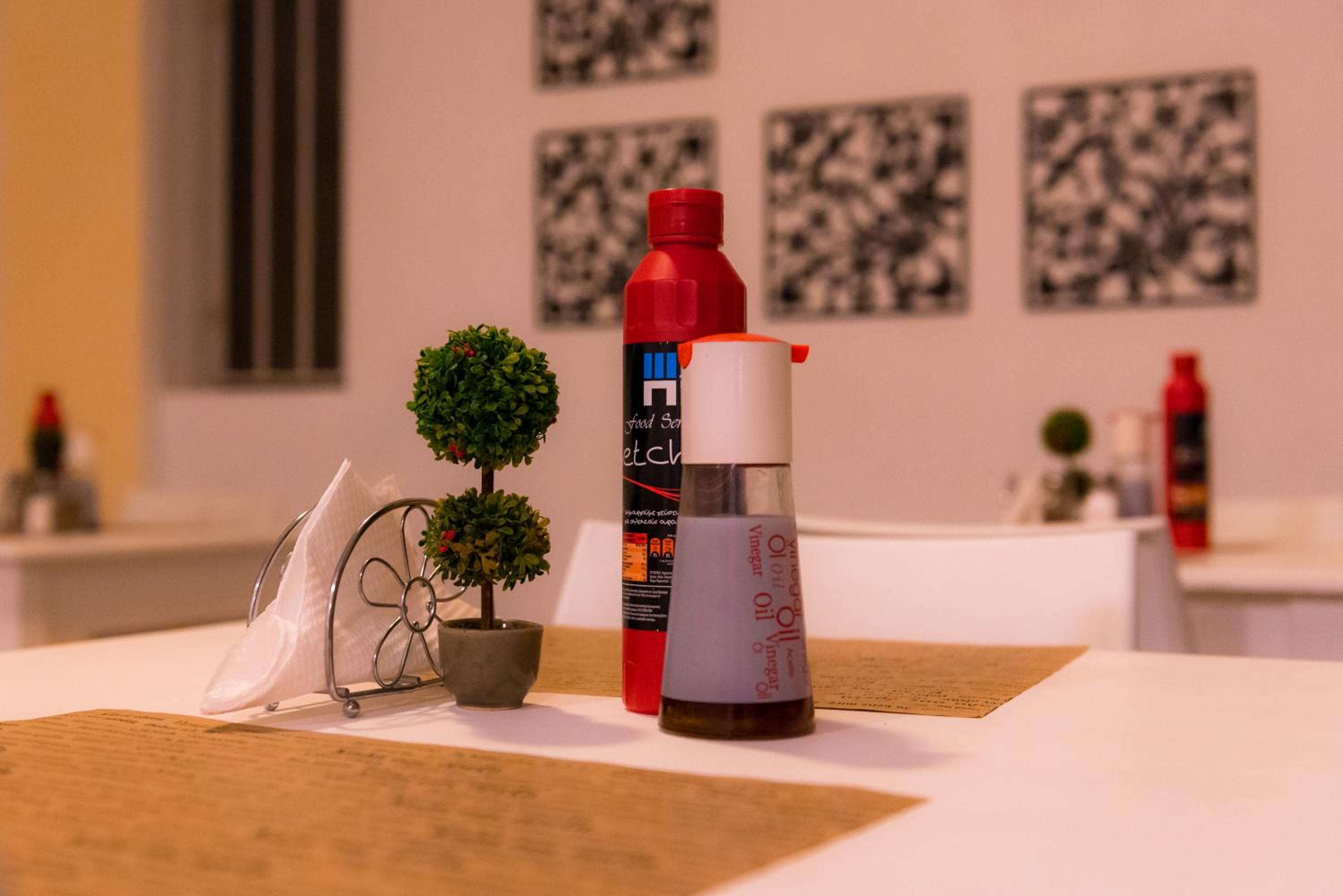 Yianetta Hotel Apartments photo 5