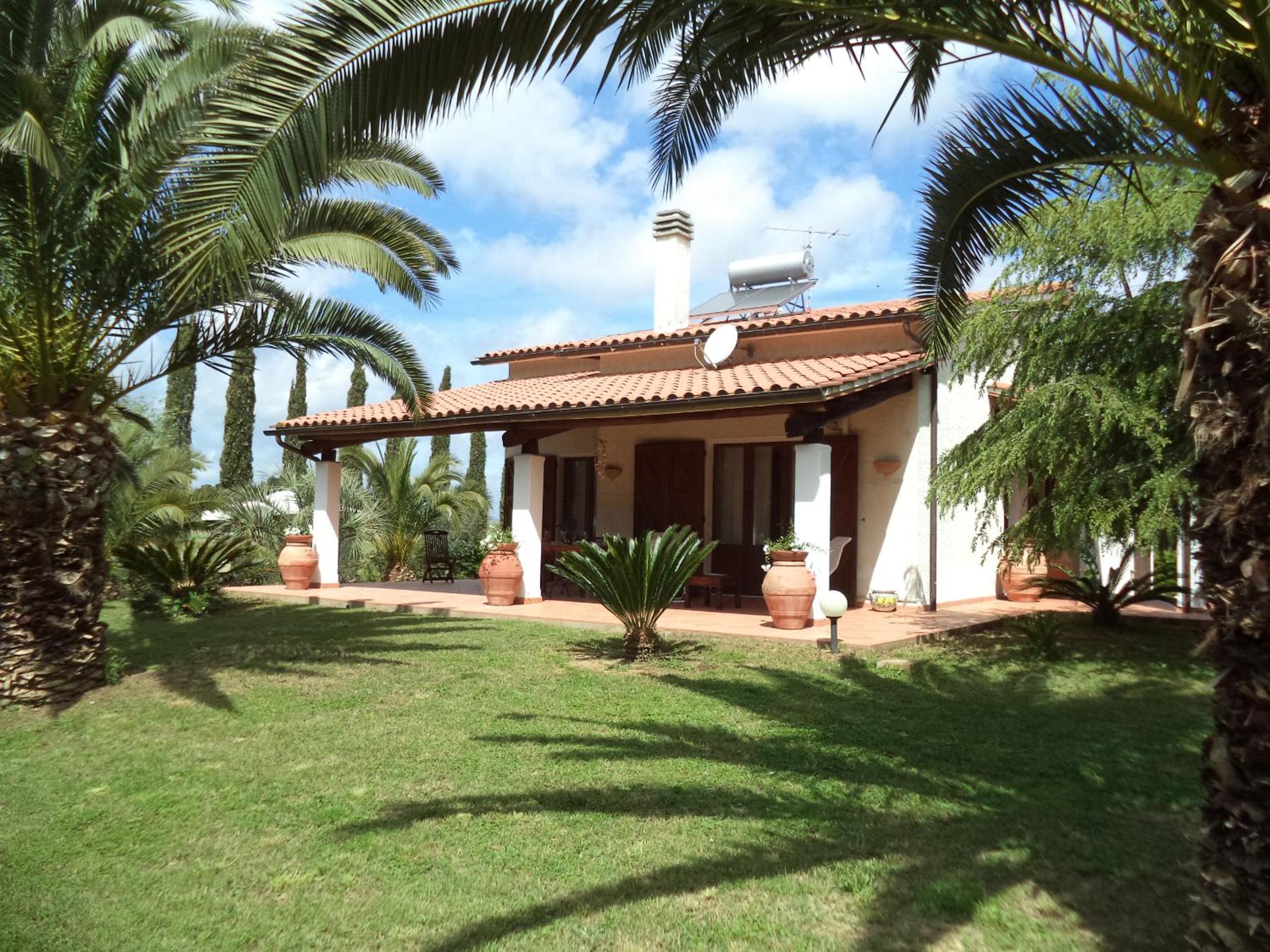 Villa Aunti view 3
