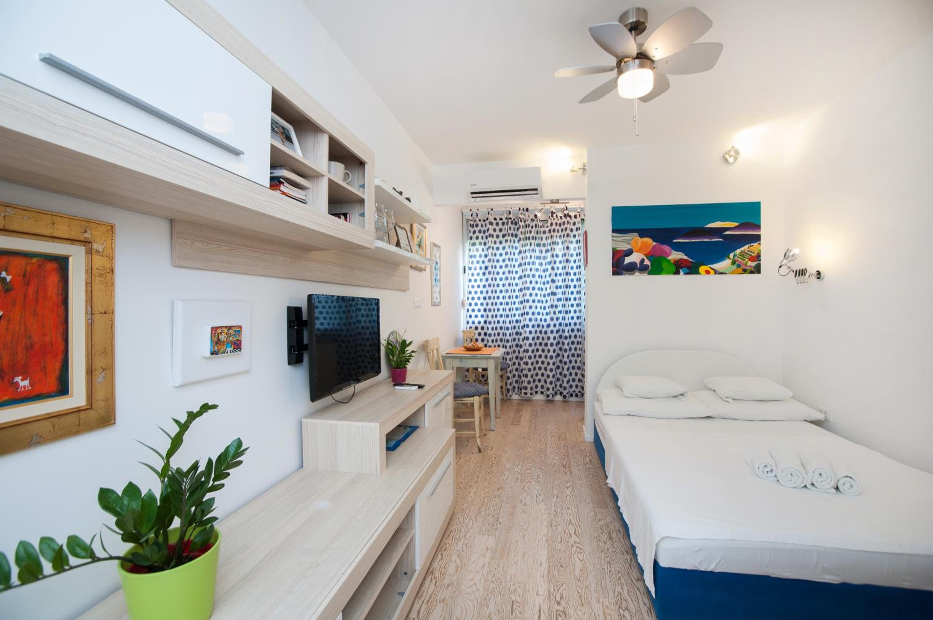 Asa Studio Apartment view 3