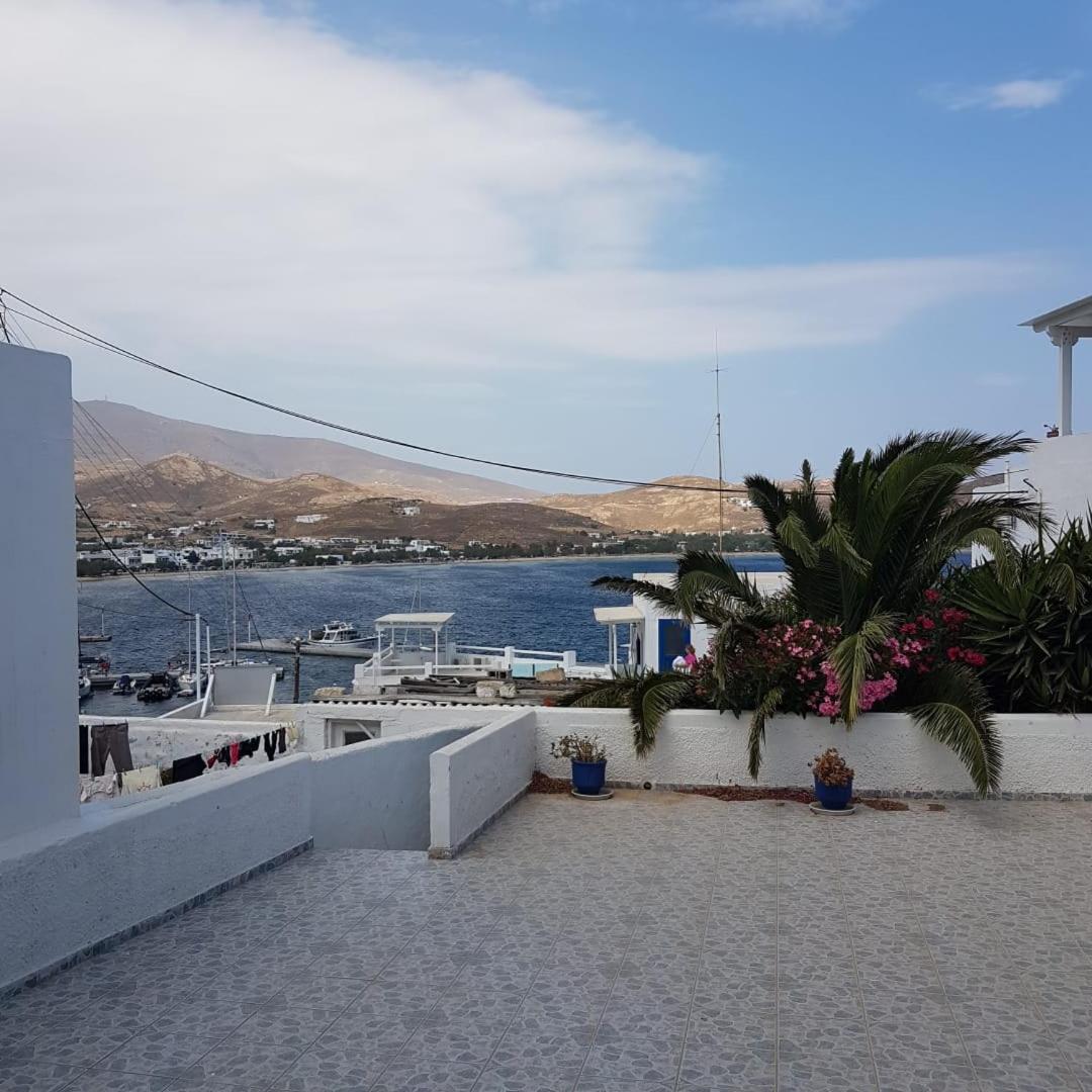 Marina's Studios Serifos