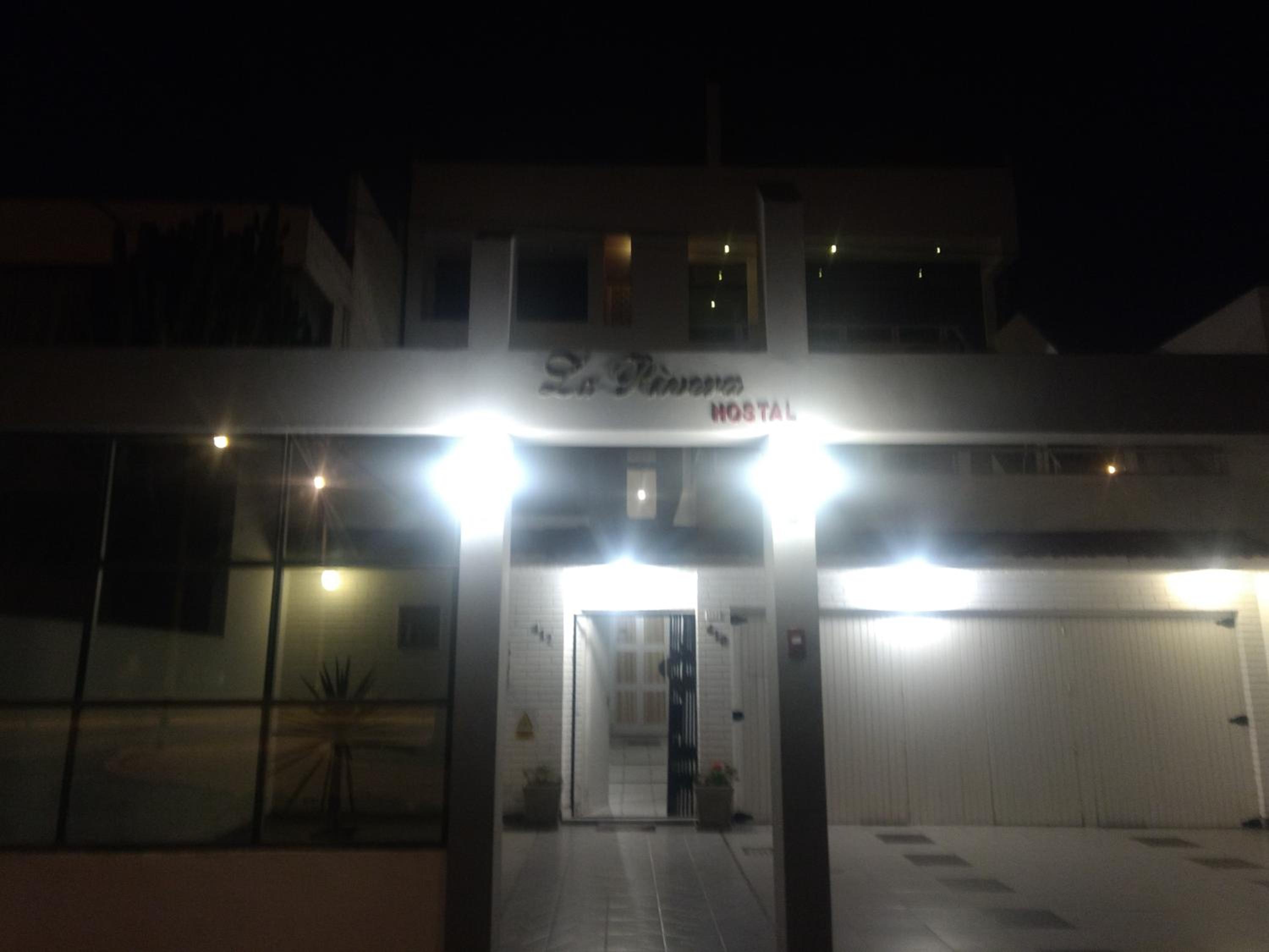 Hostal La Rivera