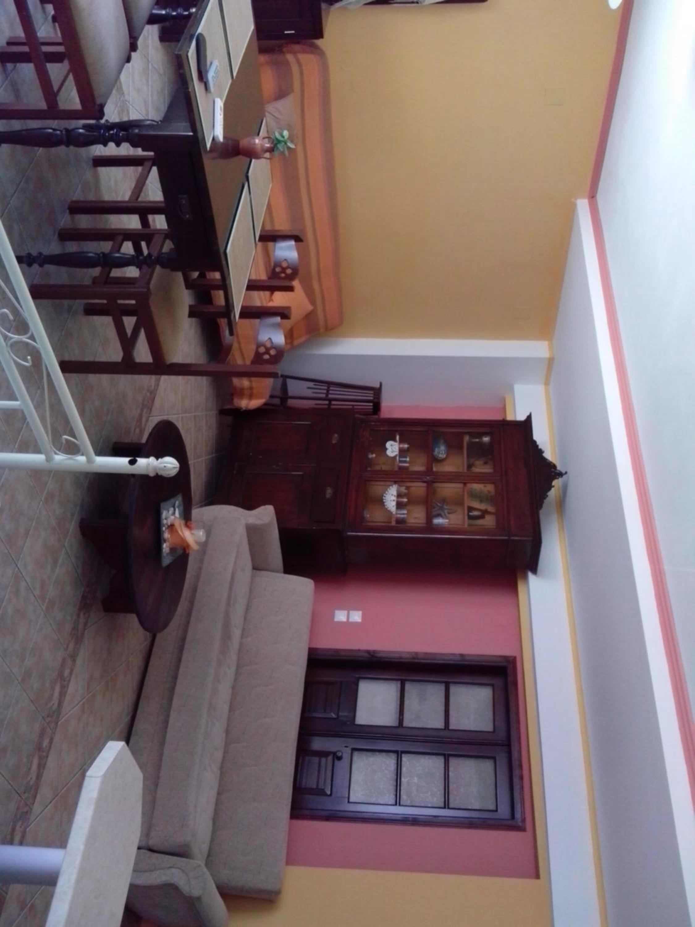Green Hill Studios & Apartments