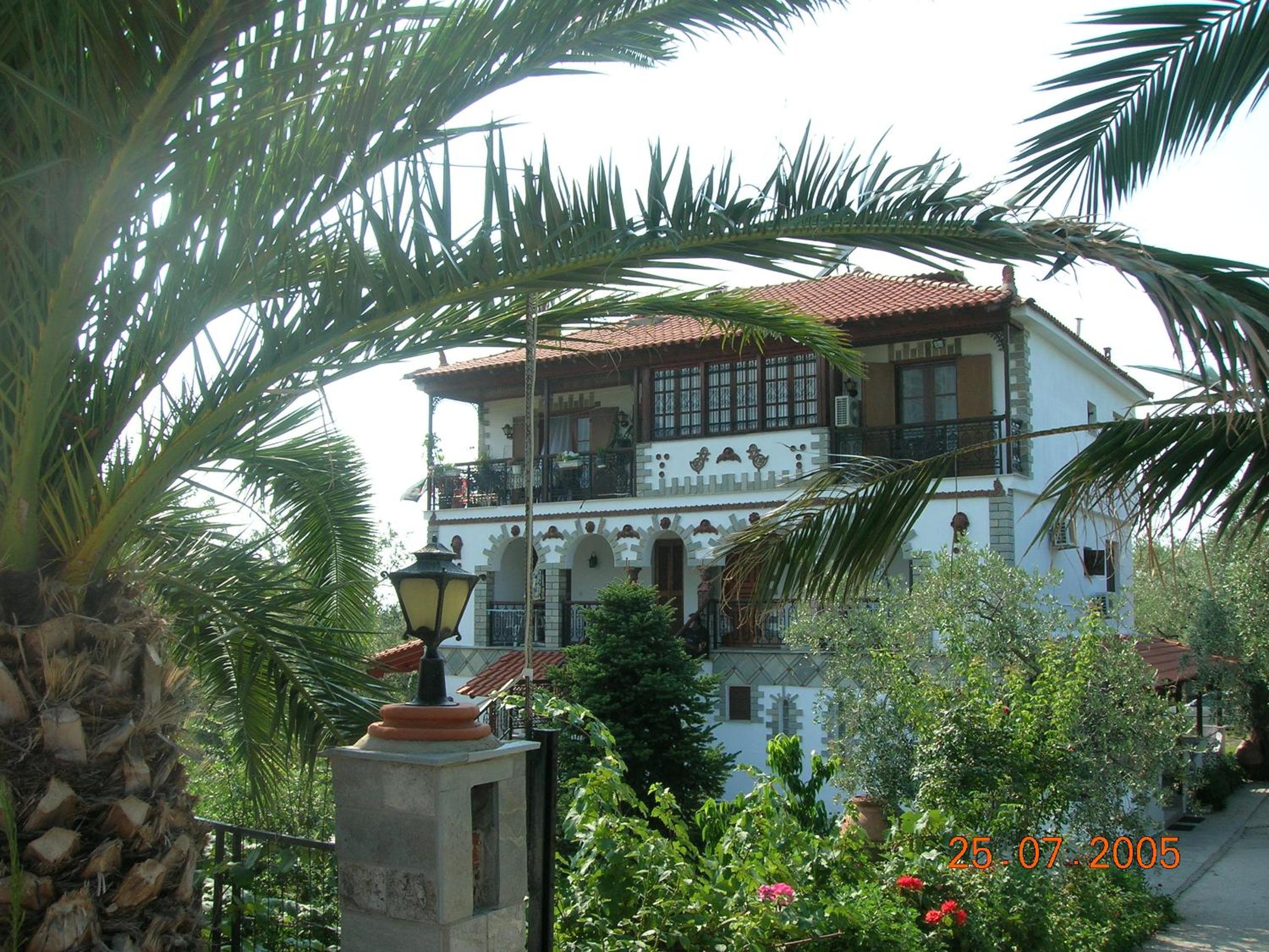 Photo 19