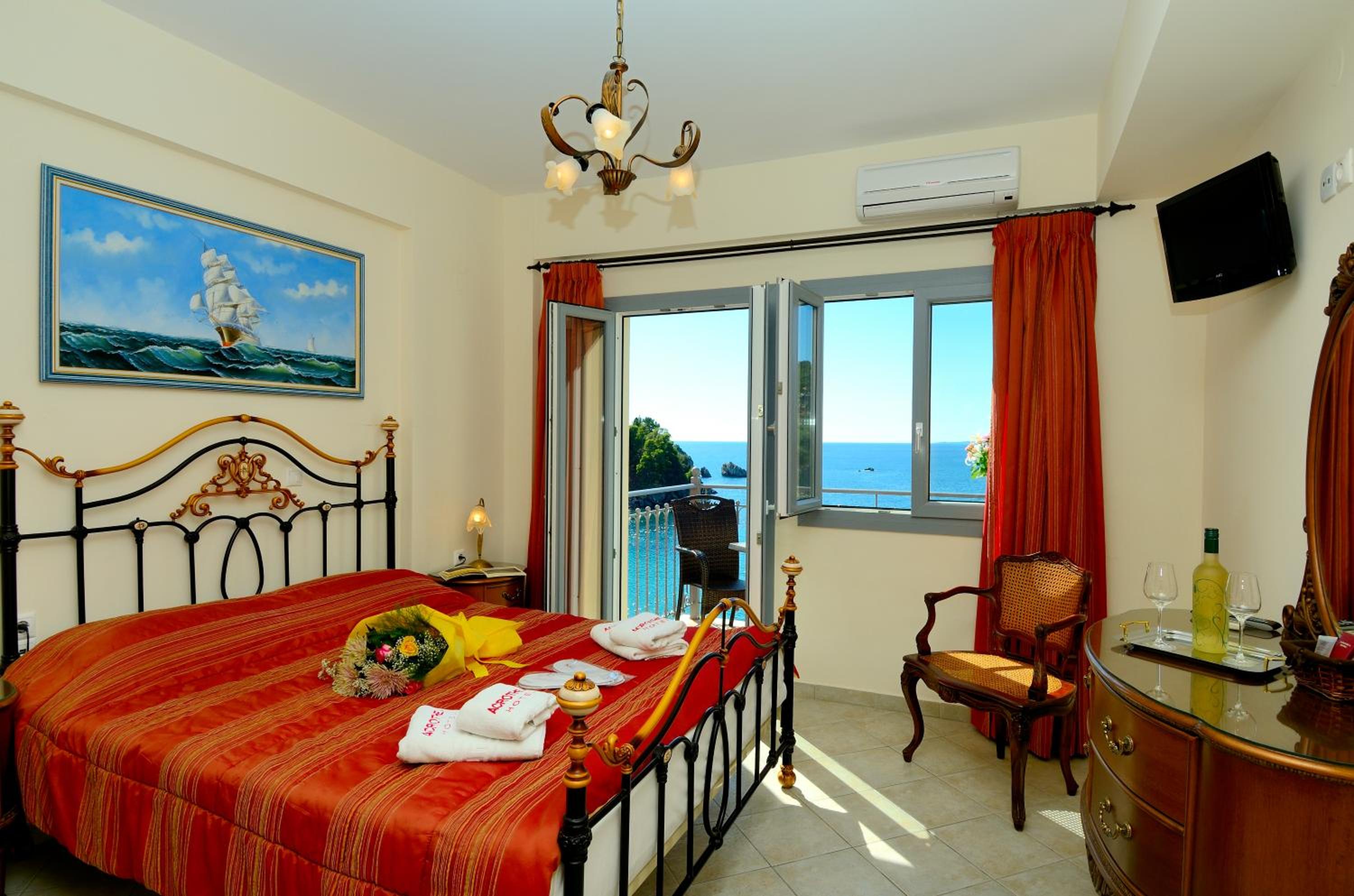 Acrothea Hotel