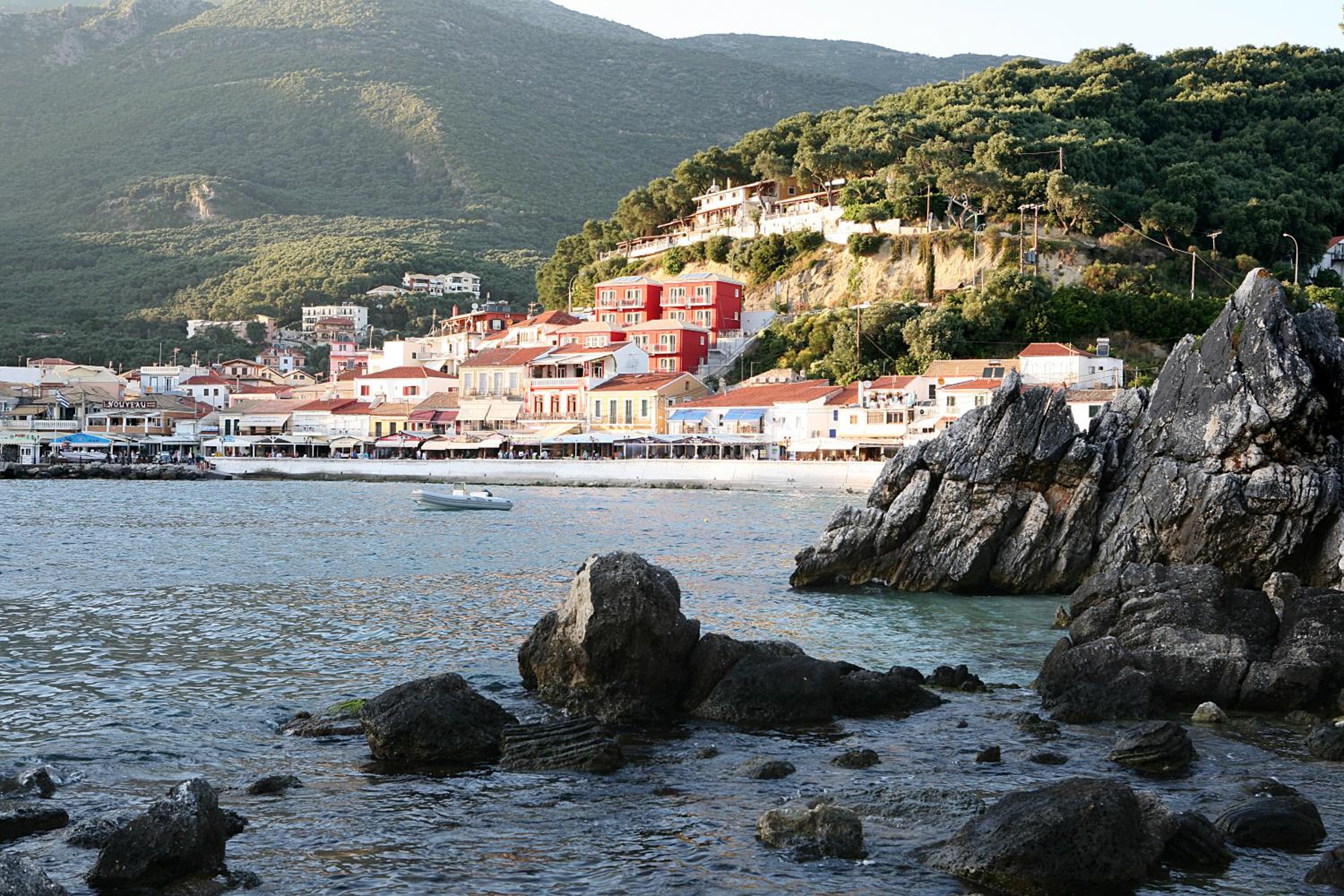 Acrothea Hotel