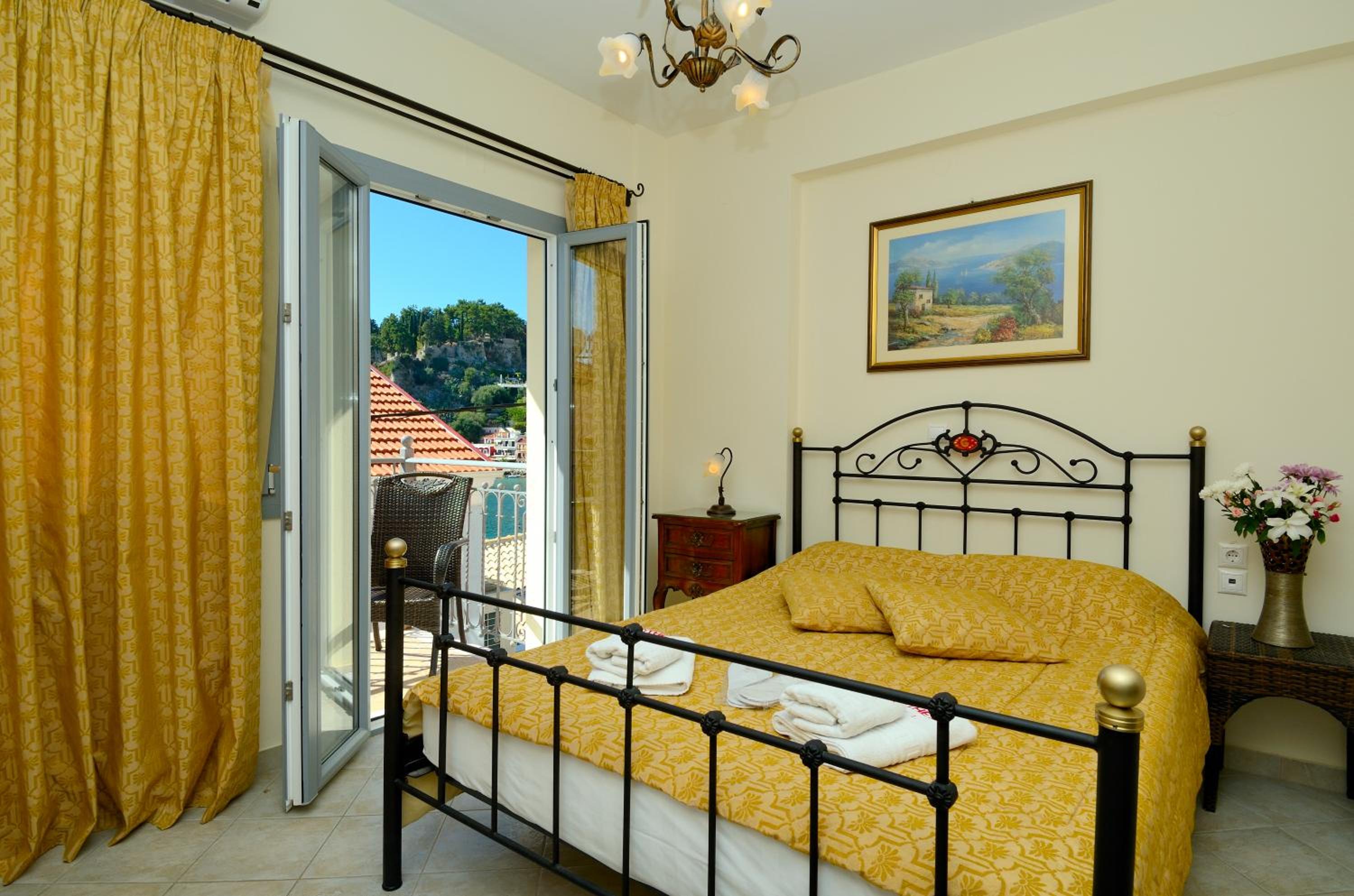 Acrothea Hotel