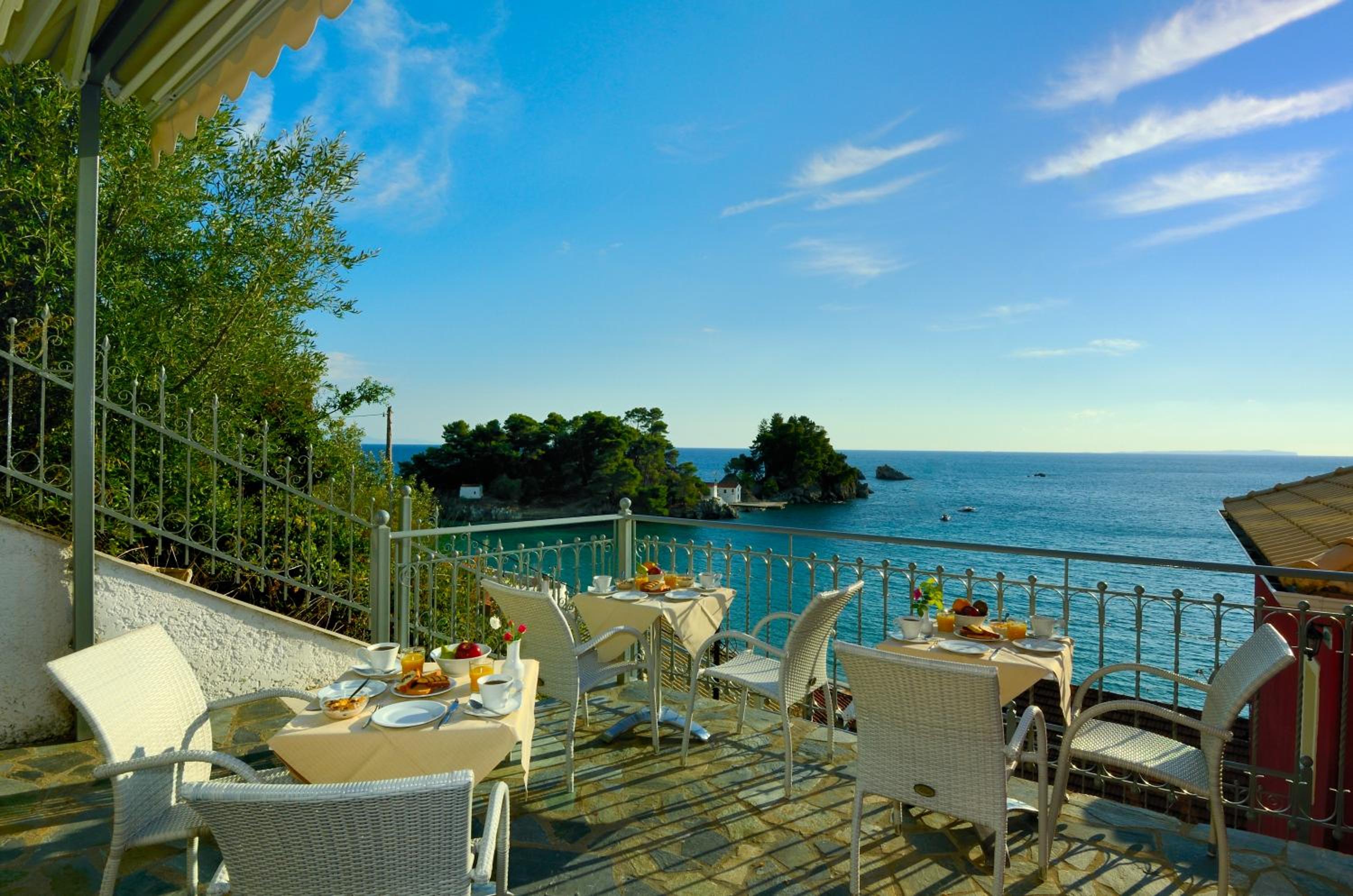 Acrothea Hotel