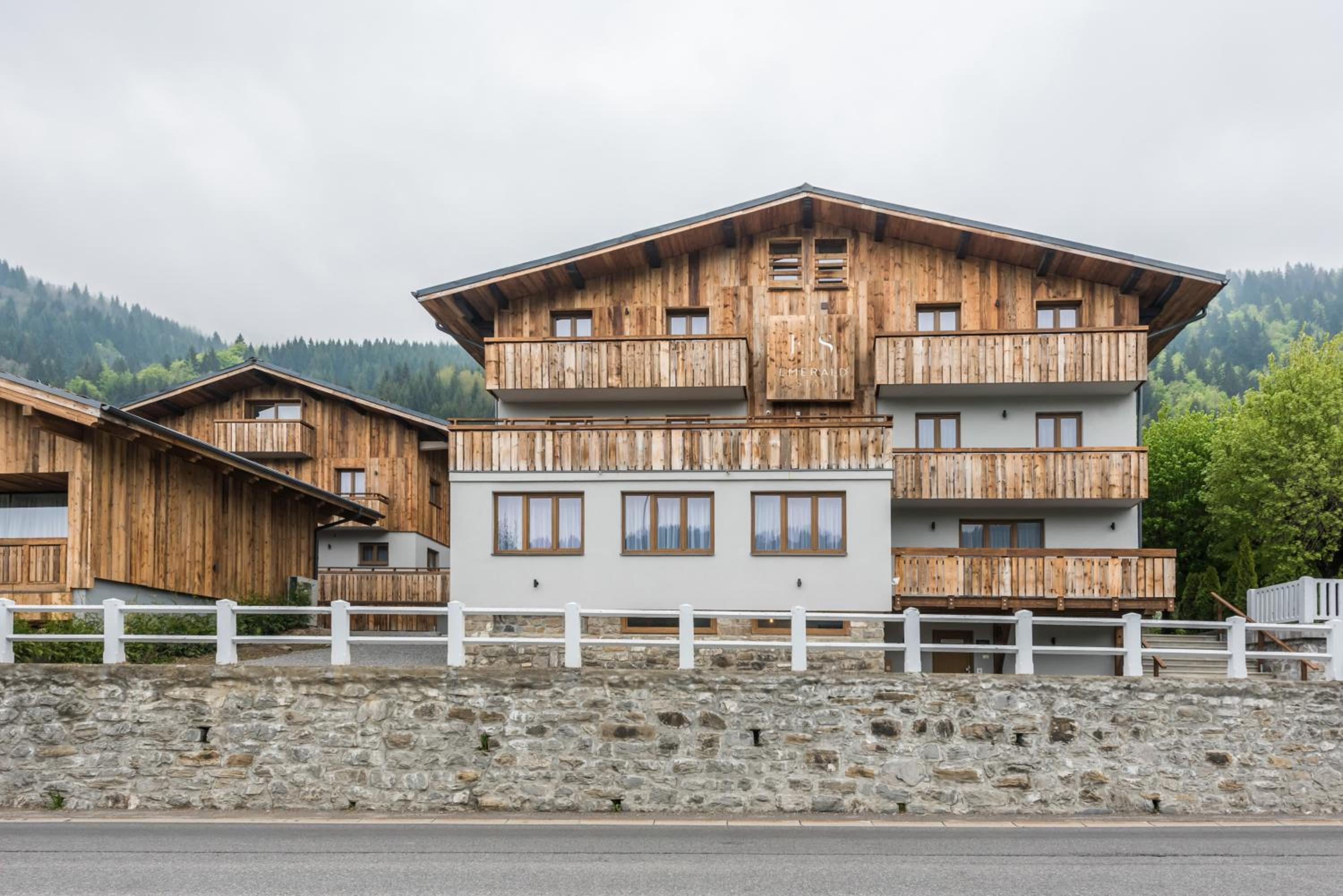 Emerald Stay Apartments Morzine - by EMERALD STAY