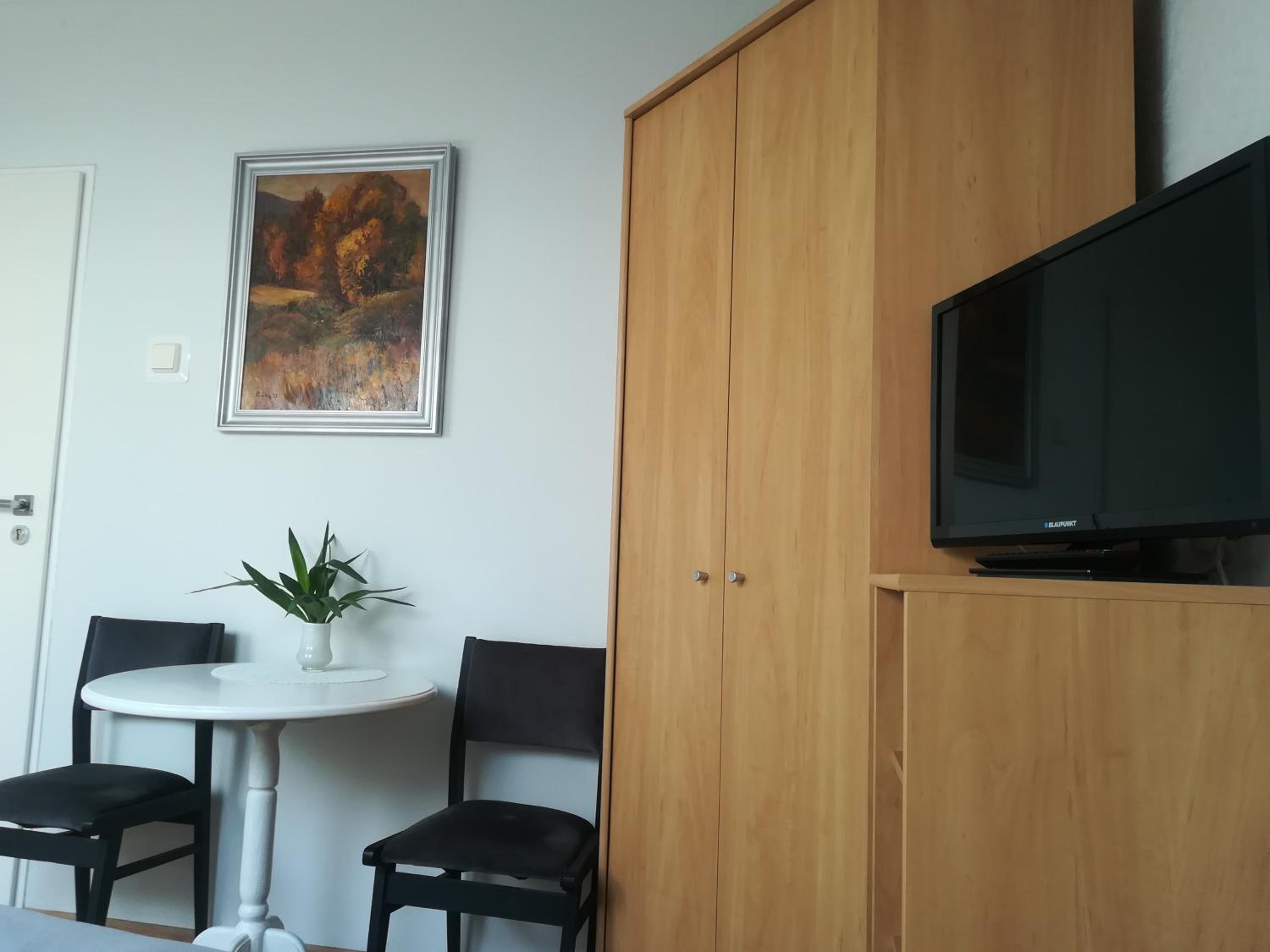 Photo 38