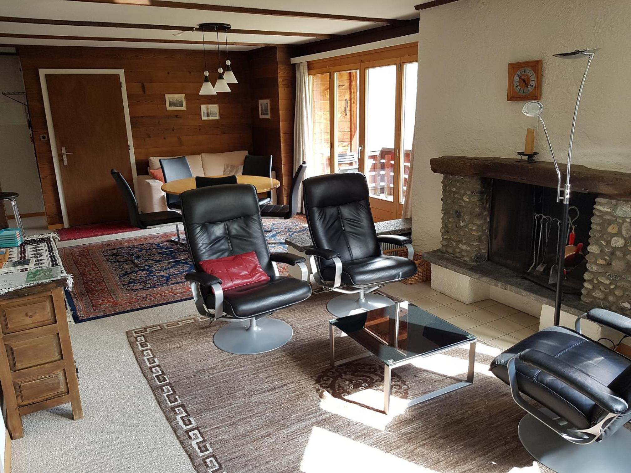 Chalet Anemone 2
