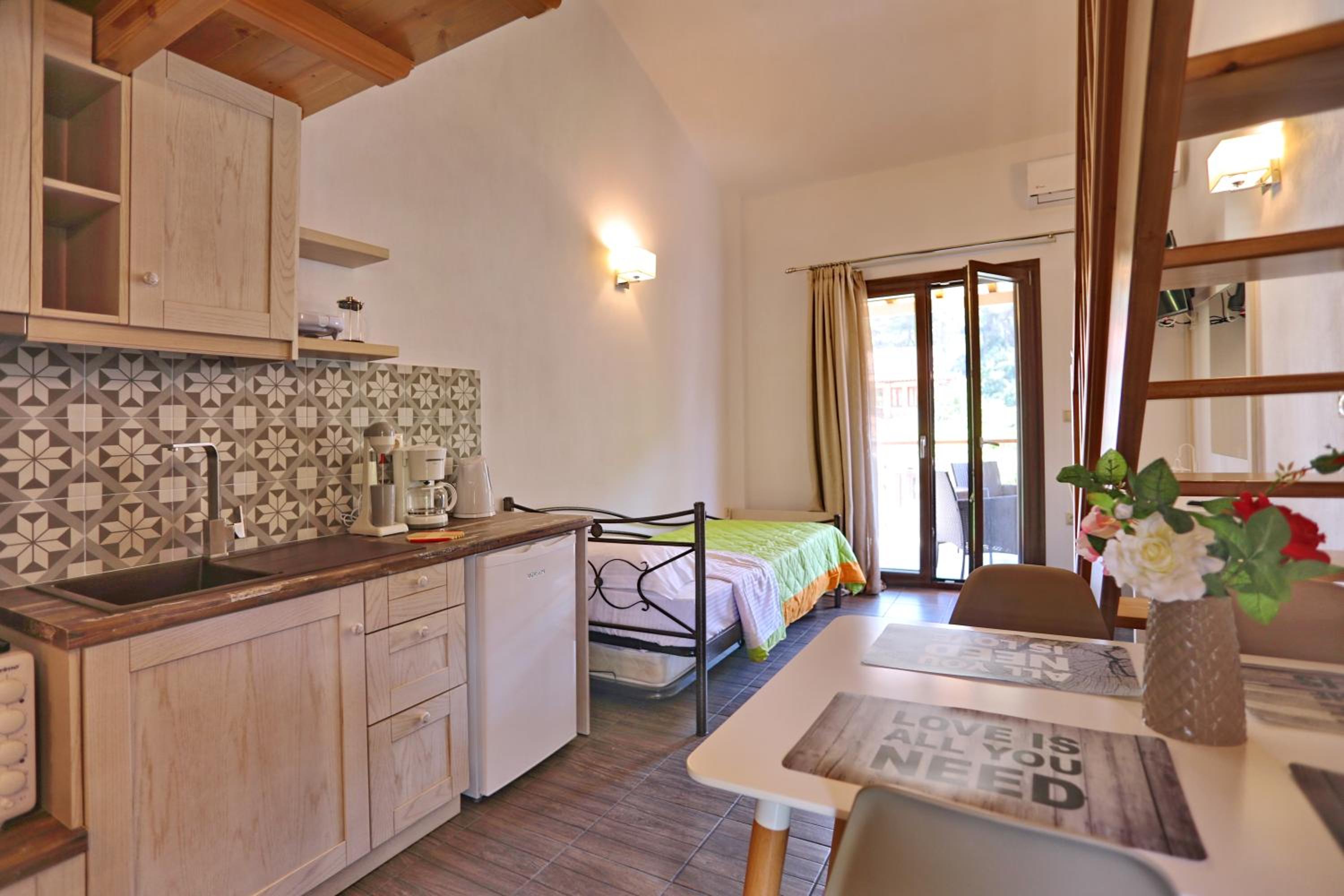 Smaragda Studios Skopelos photo 3