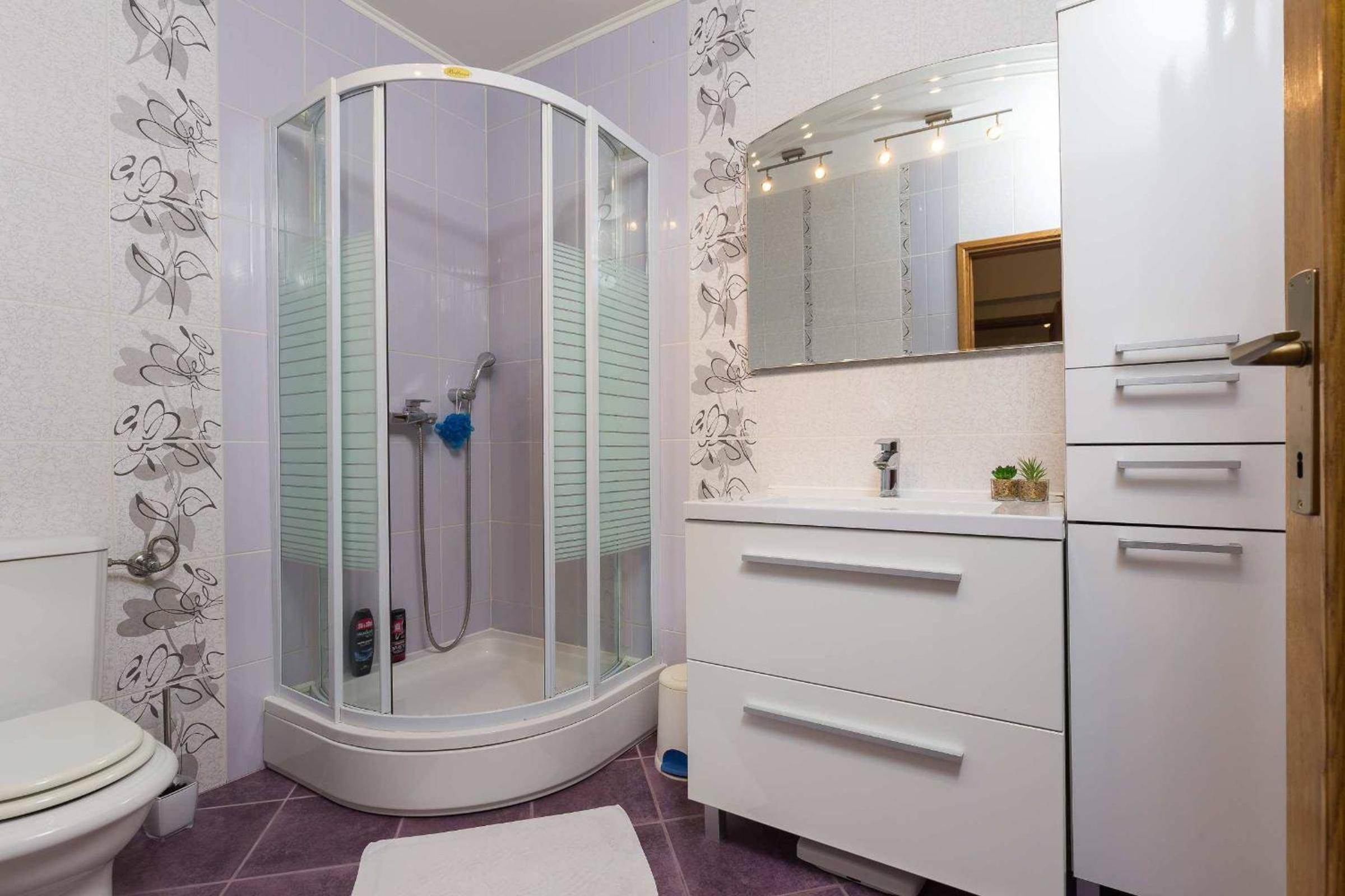 White Rose Apartment