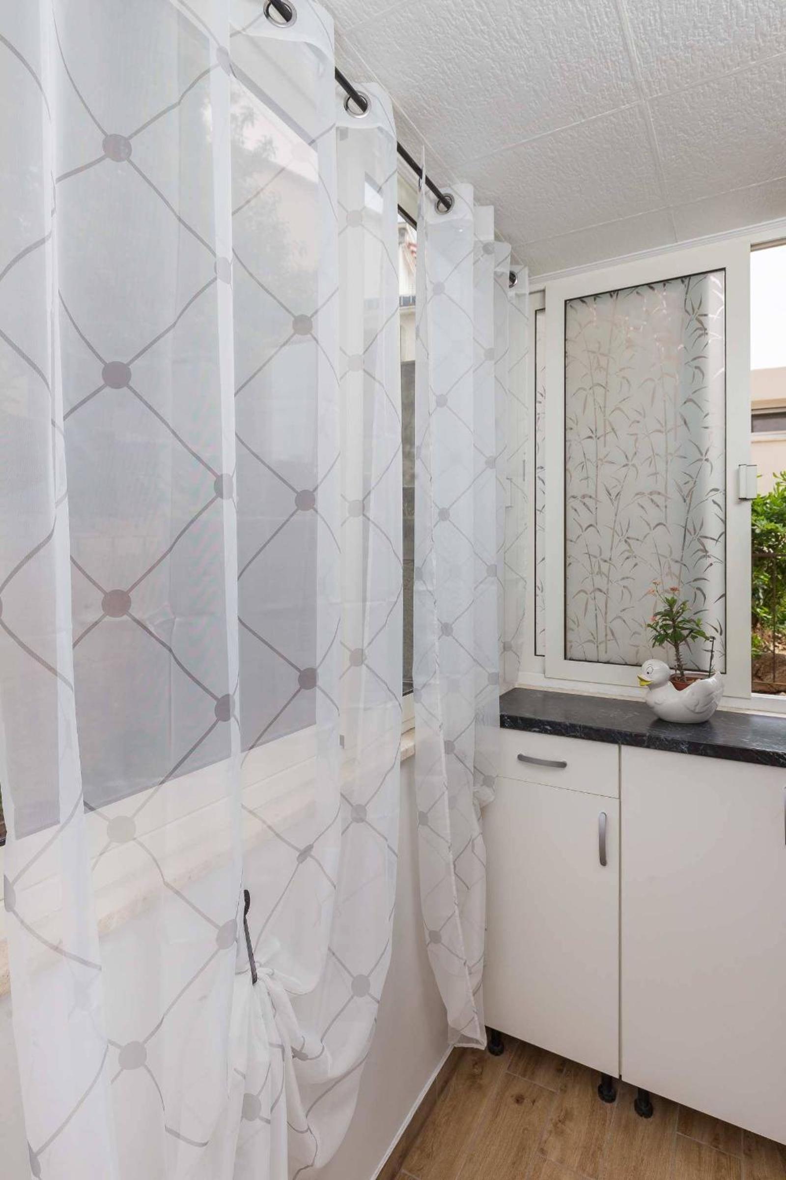 White Rose Apartment