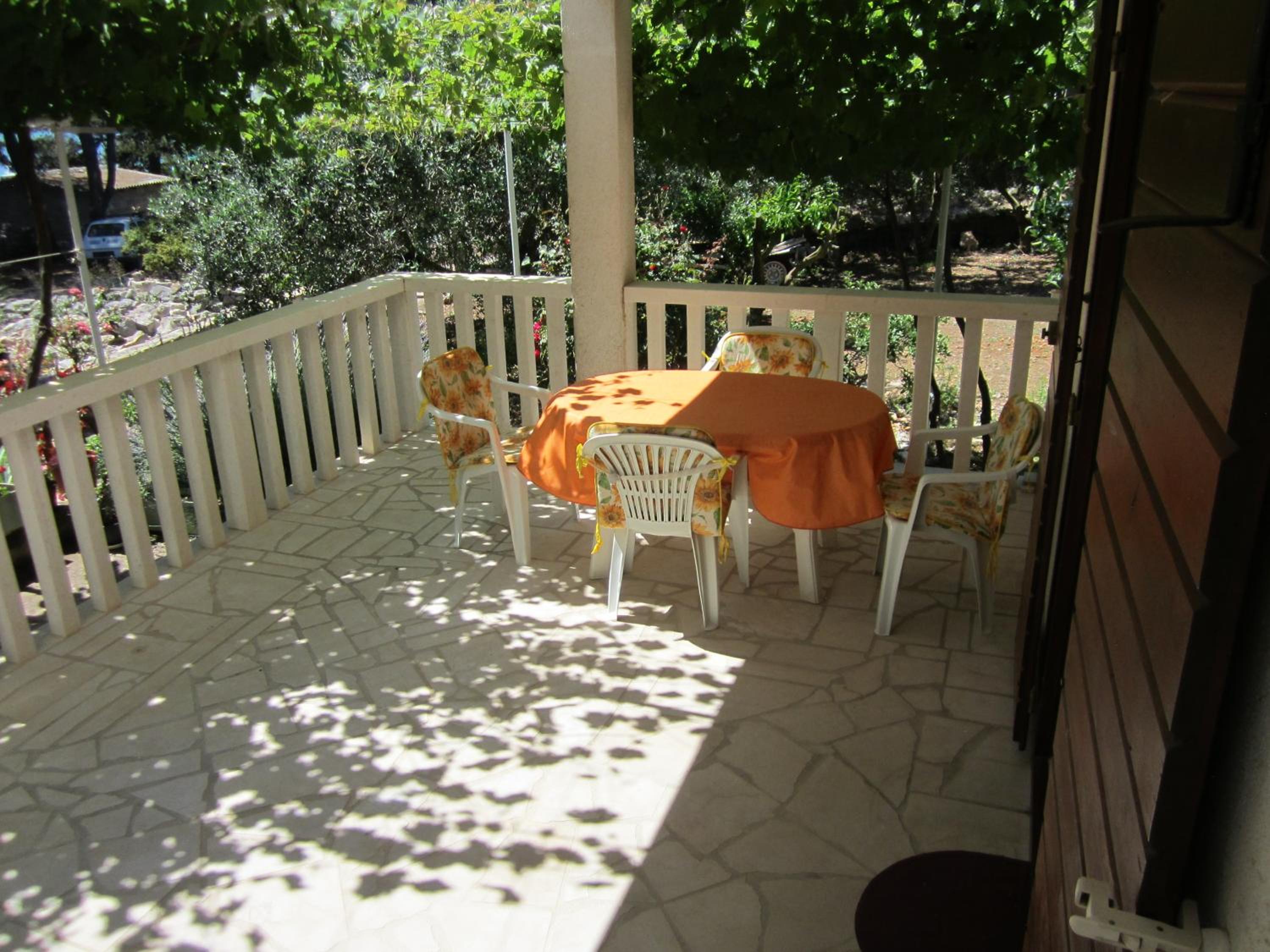Photo 28