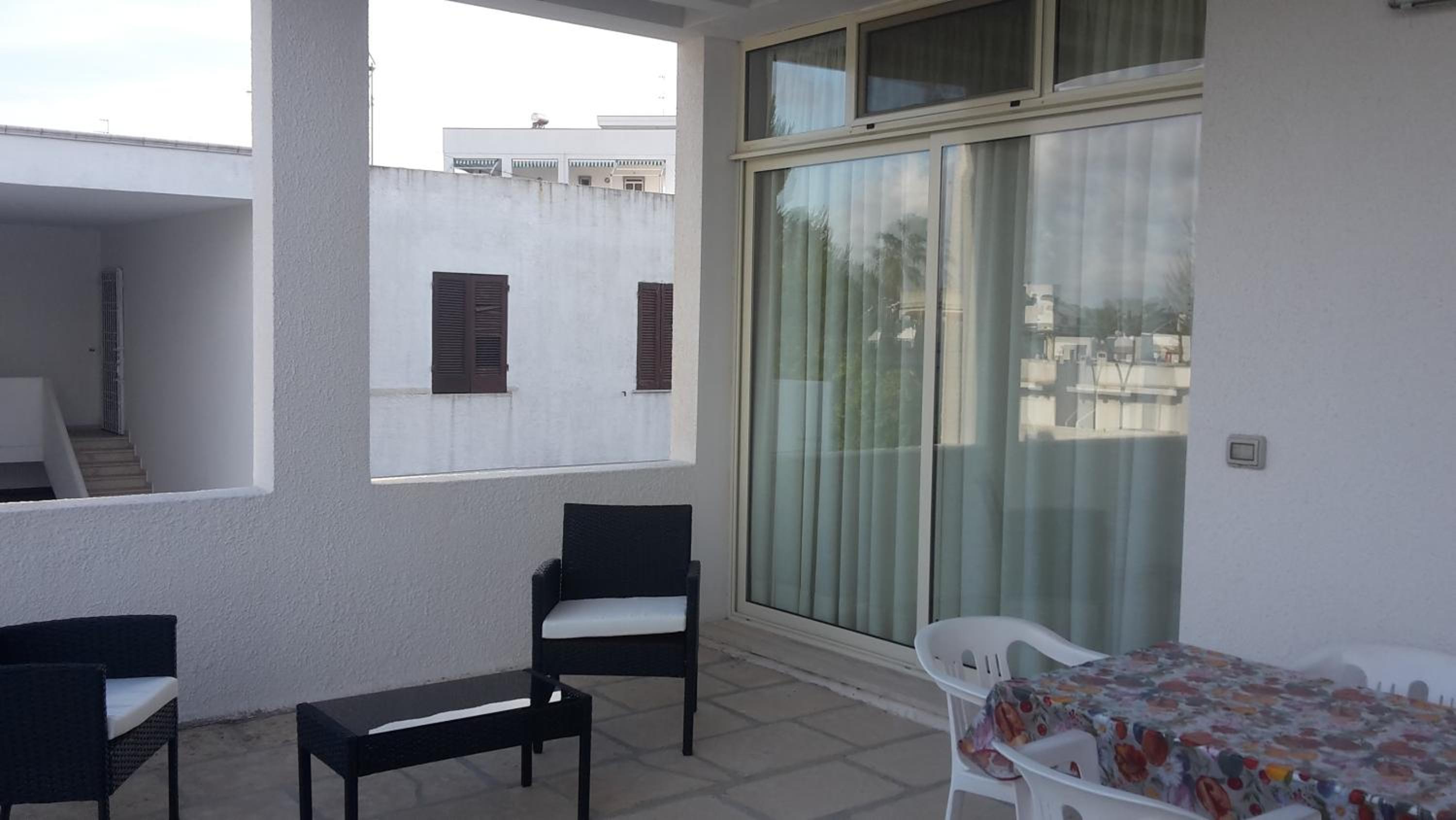balcony