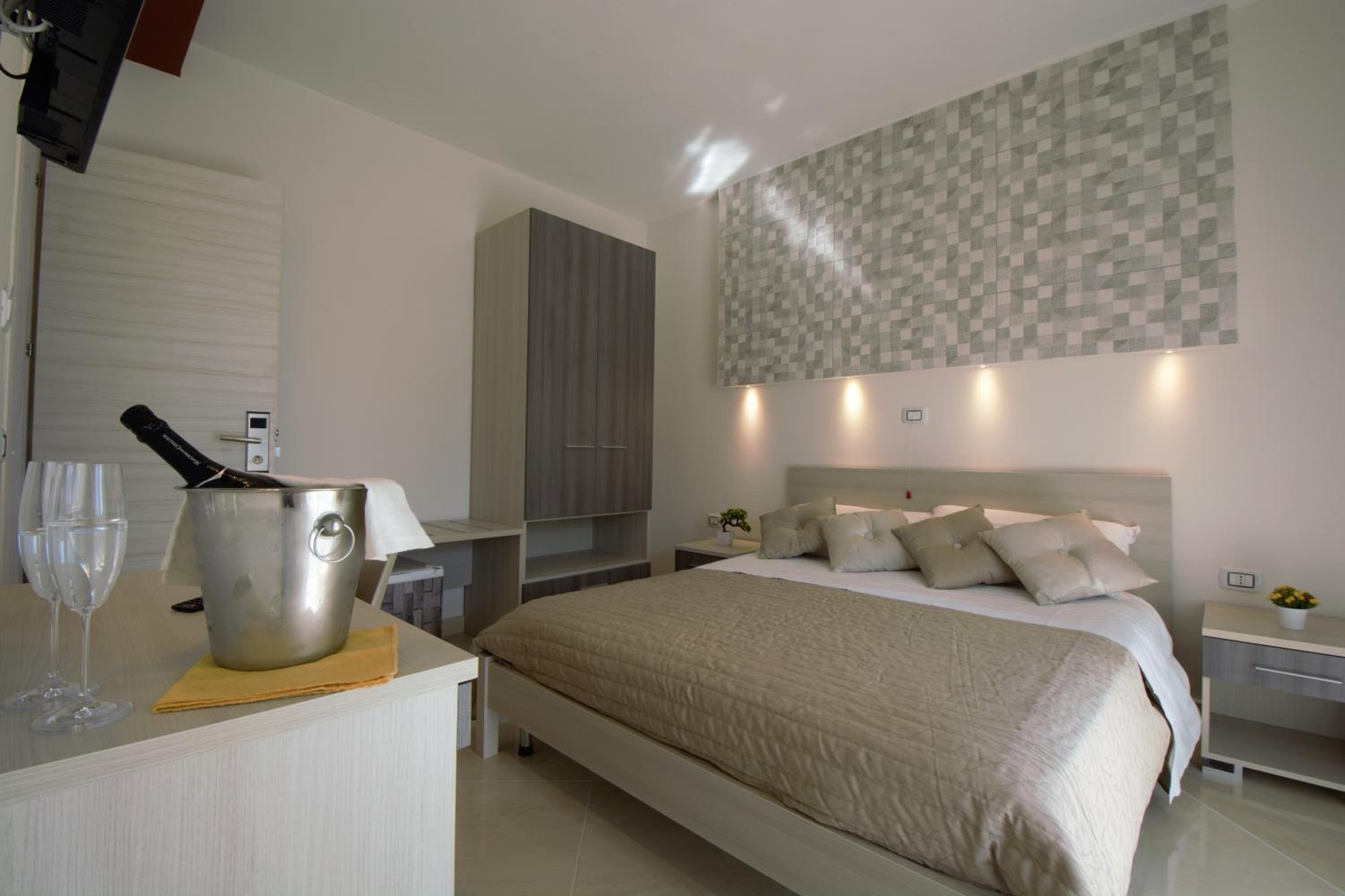 Askia Rooms & Breakfast