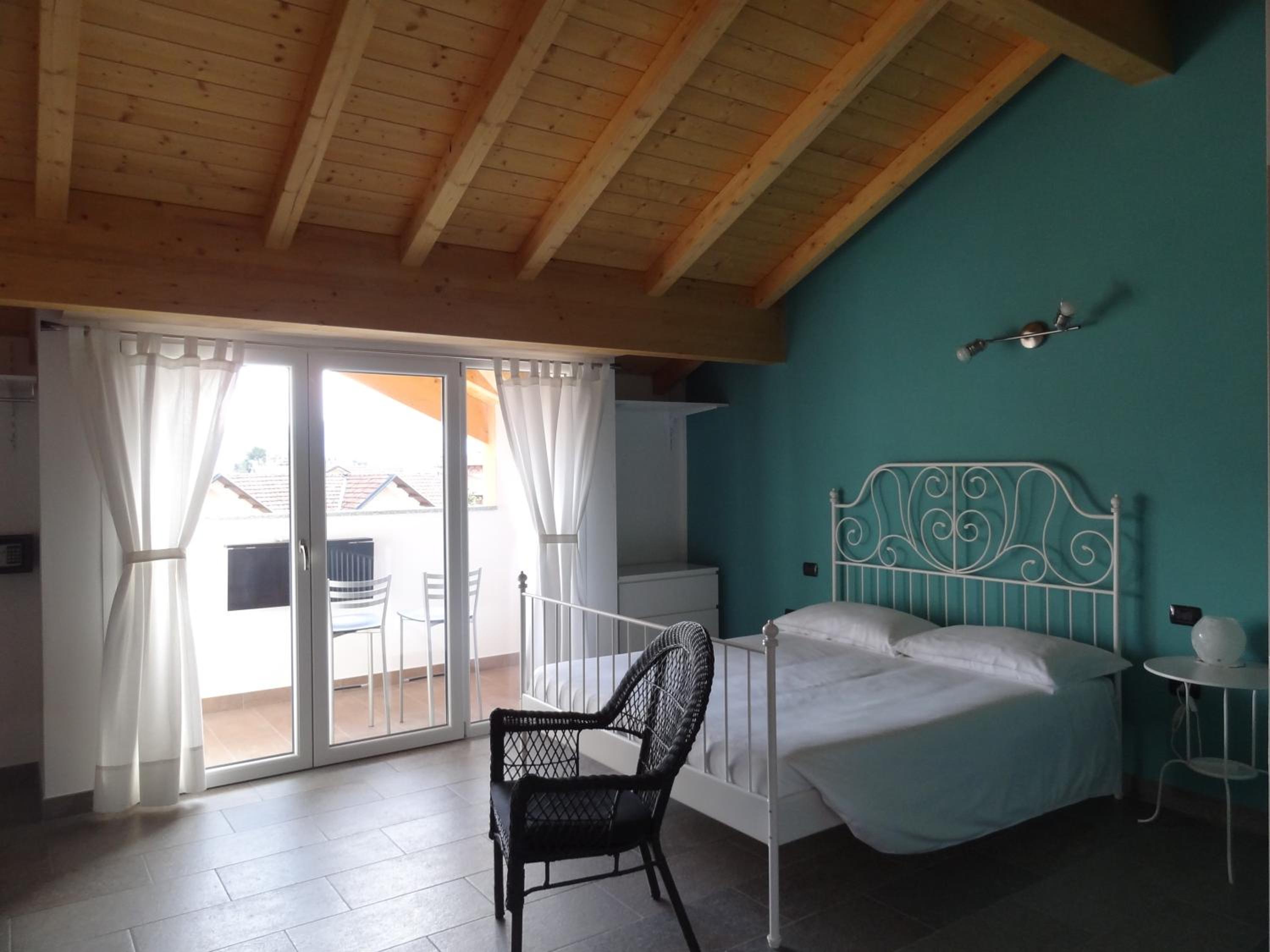 Helianthus Residence