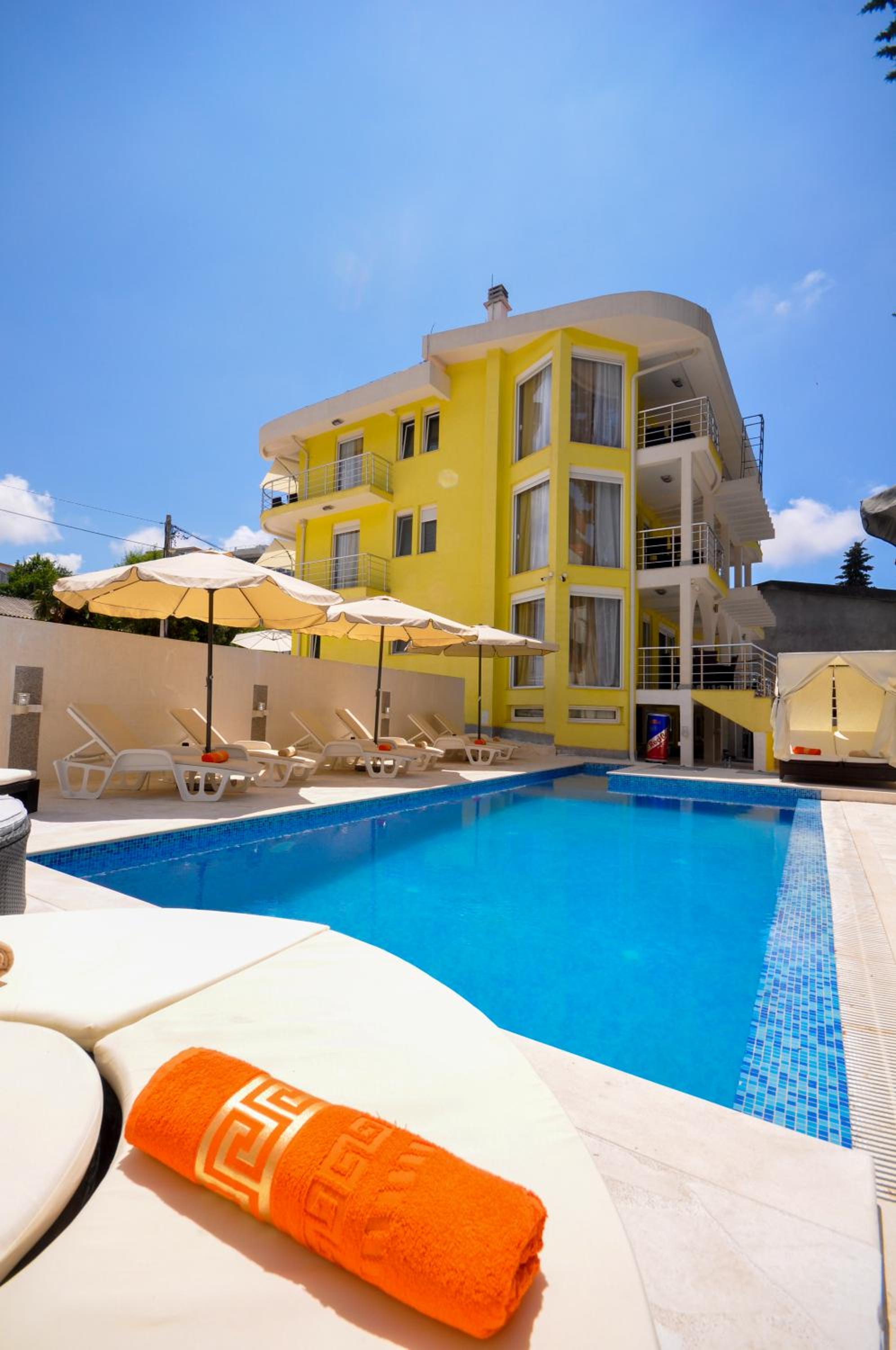 Villa Medusa Apartments view 3