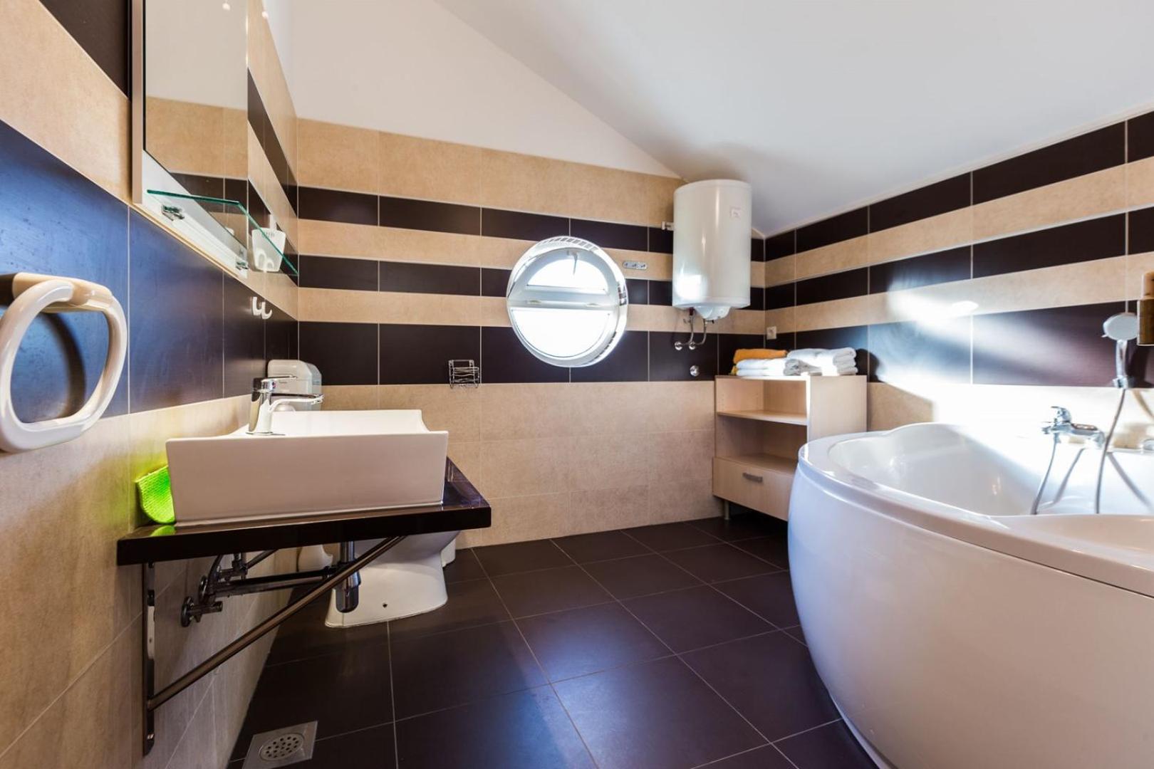 Apartments Villa Orion view 5