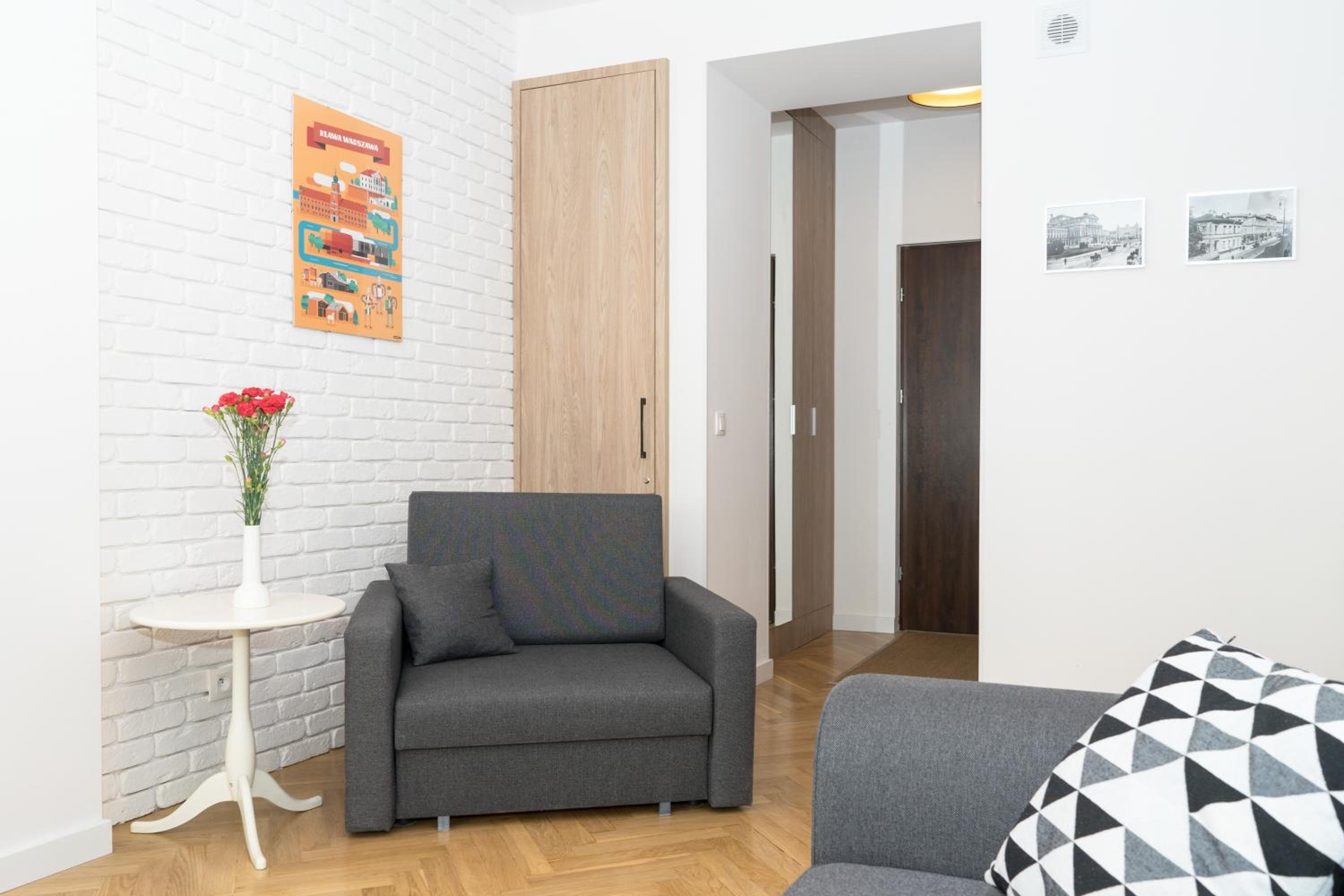 Old Town Grand Theatre Apartment 2