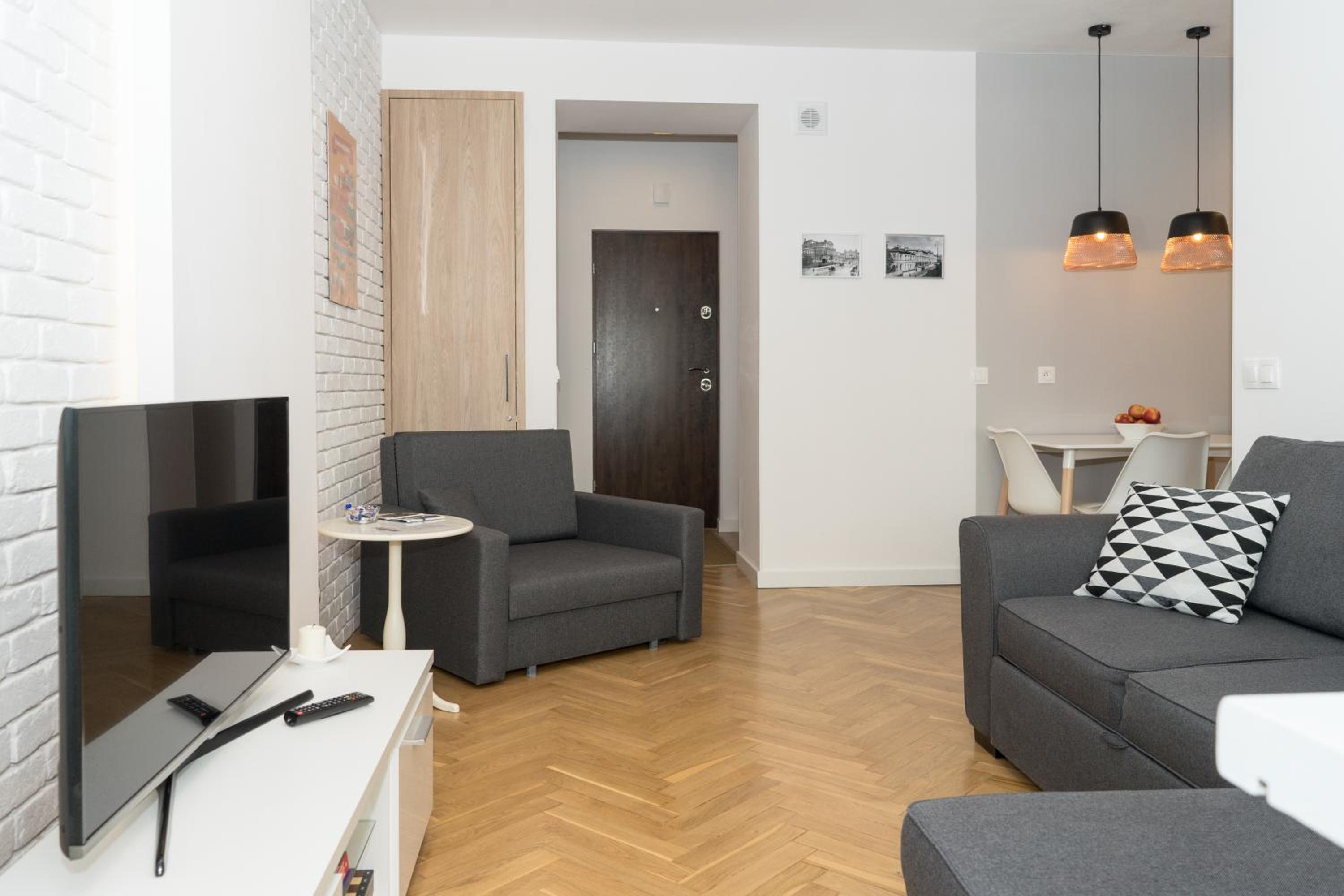 Old Town Grand Theatre Apartment 2