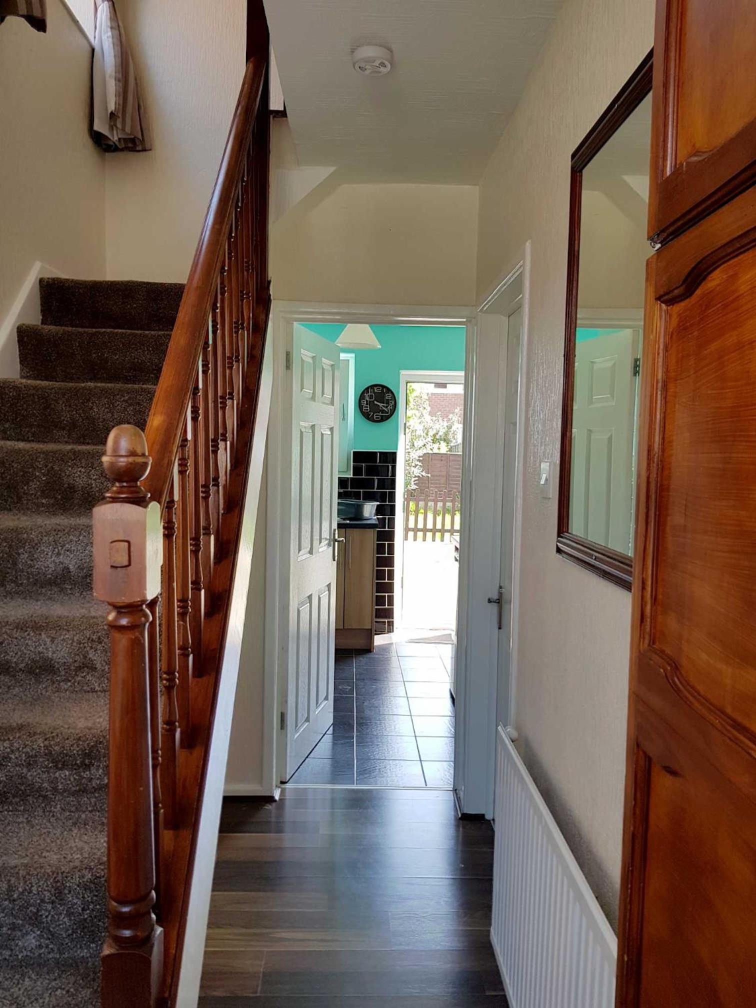Blackpoolholidaylets Salmesbury Avenue Families And Contractors only
