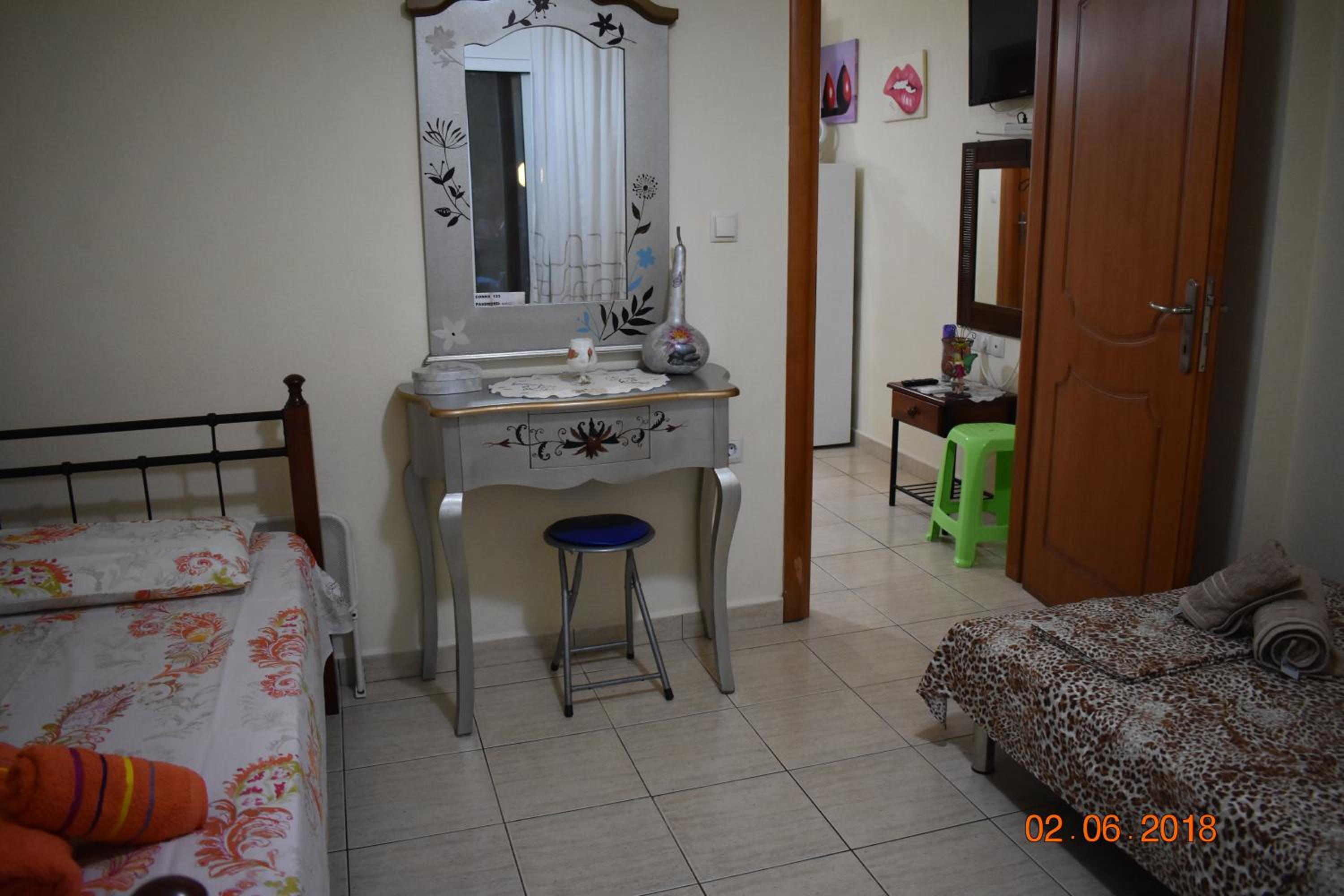 Photo 16