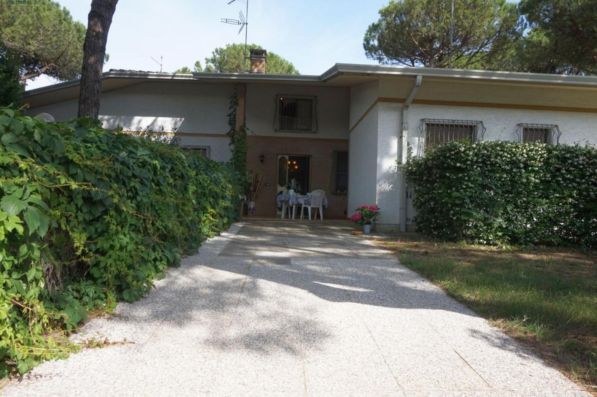 Villa Continenti view 2