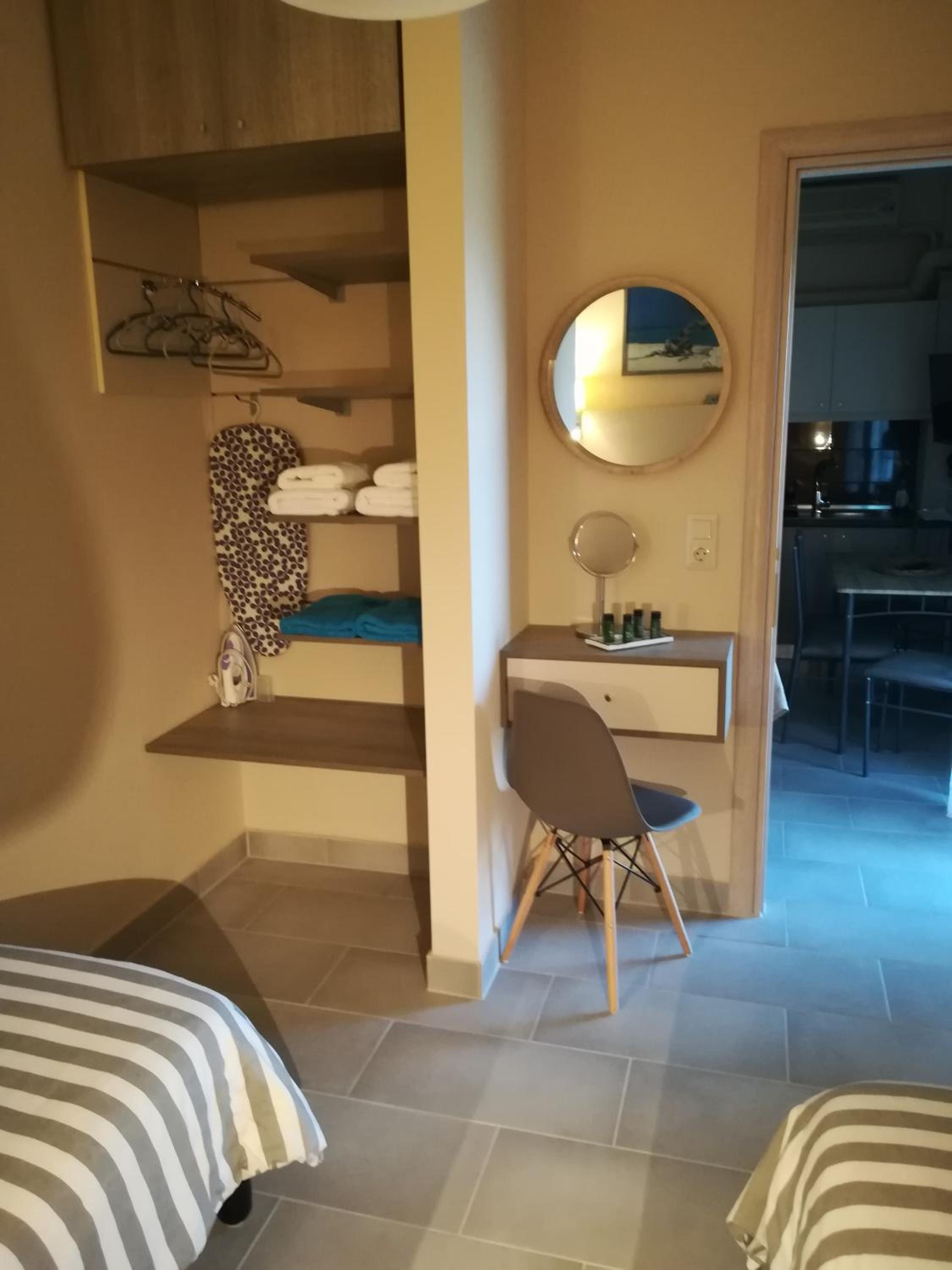 Seaview Aparthotel