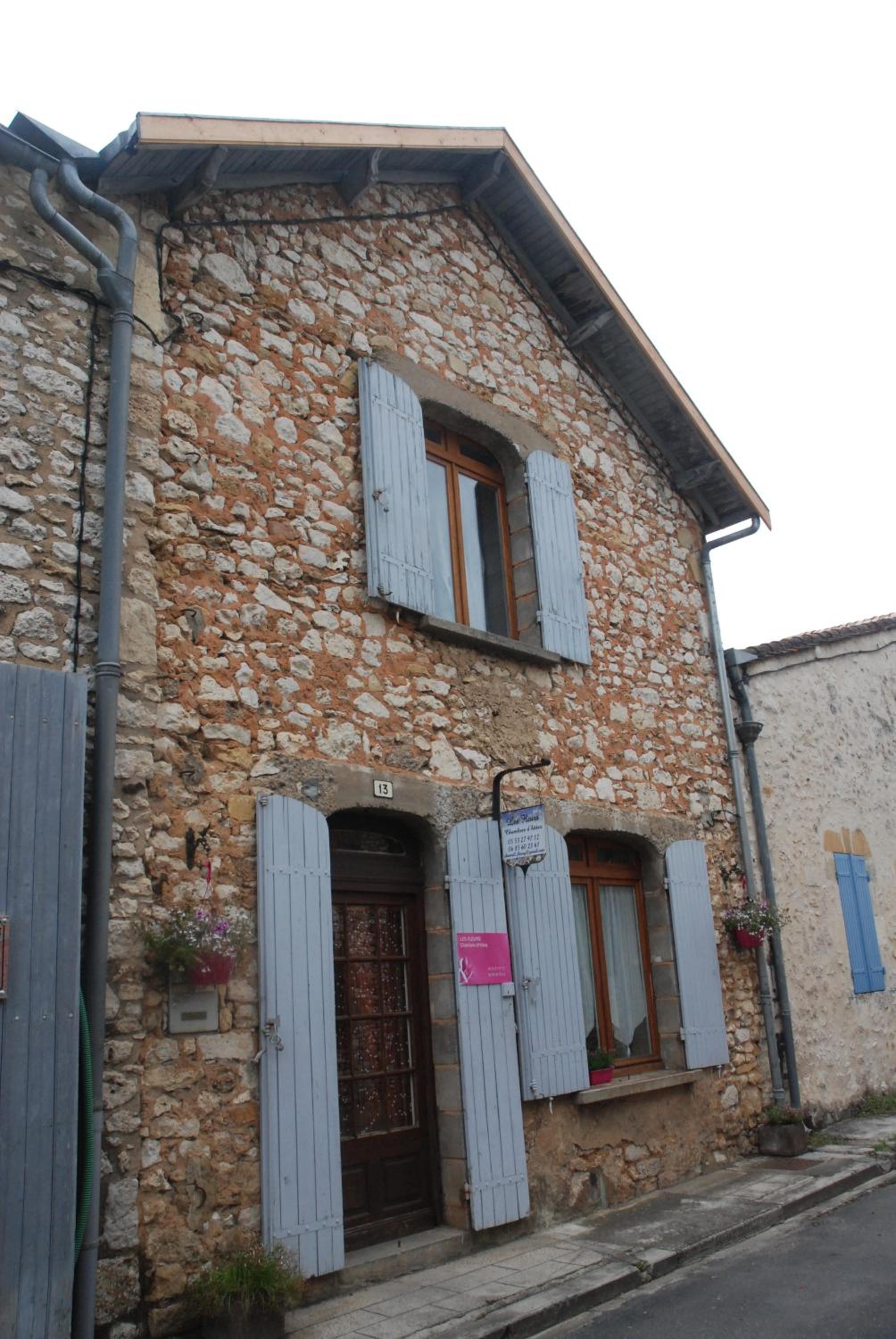 Photo 6