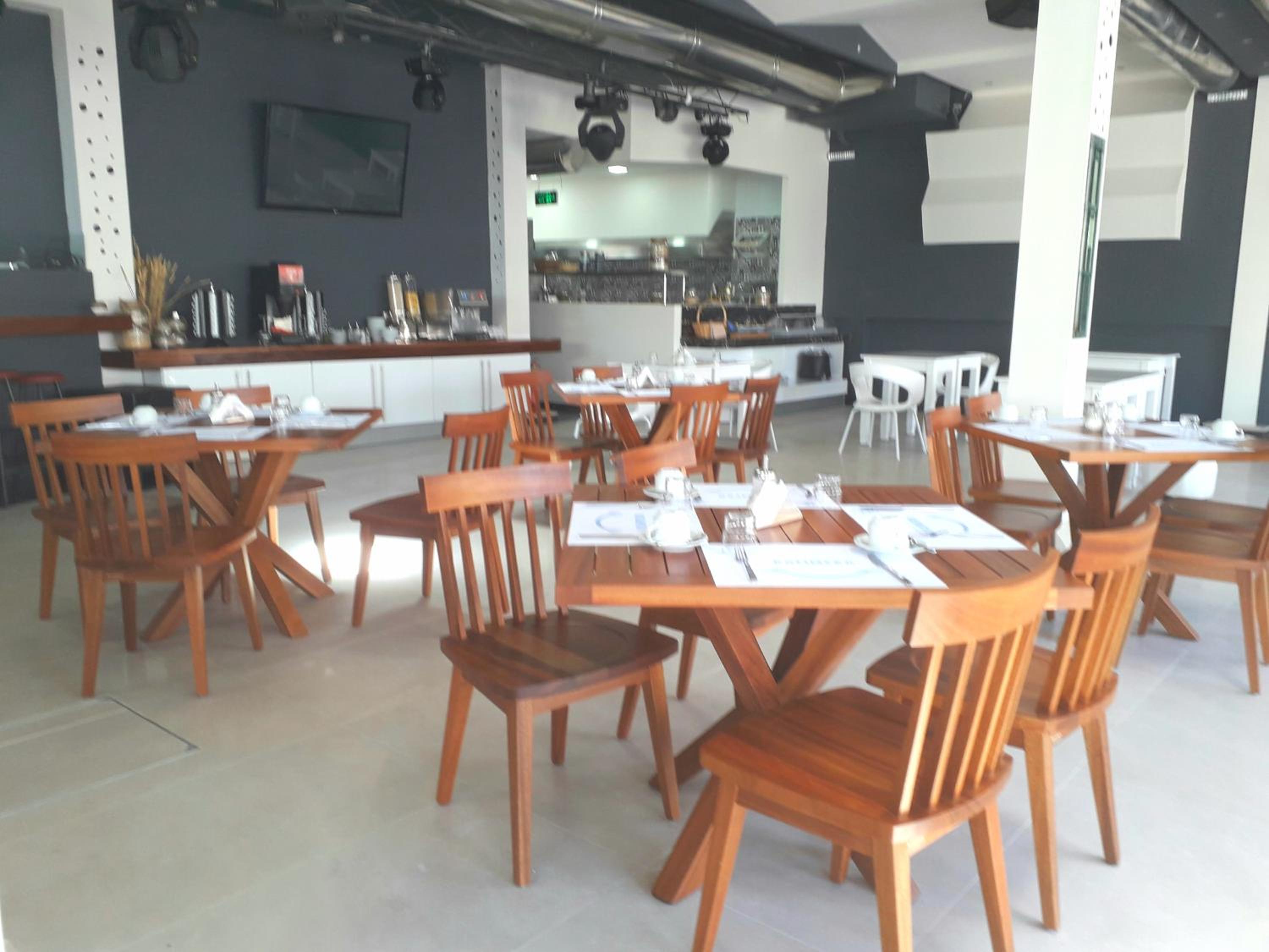 Dionisos Hotel