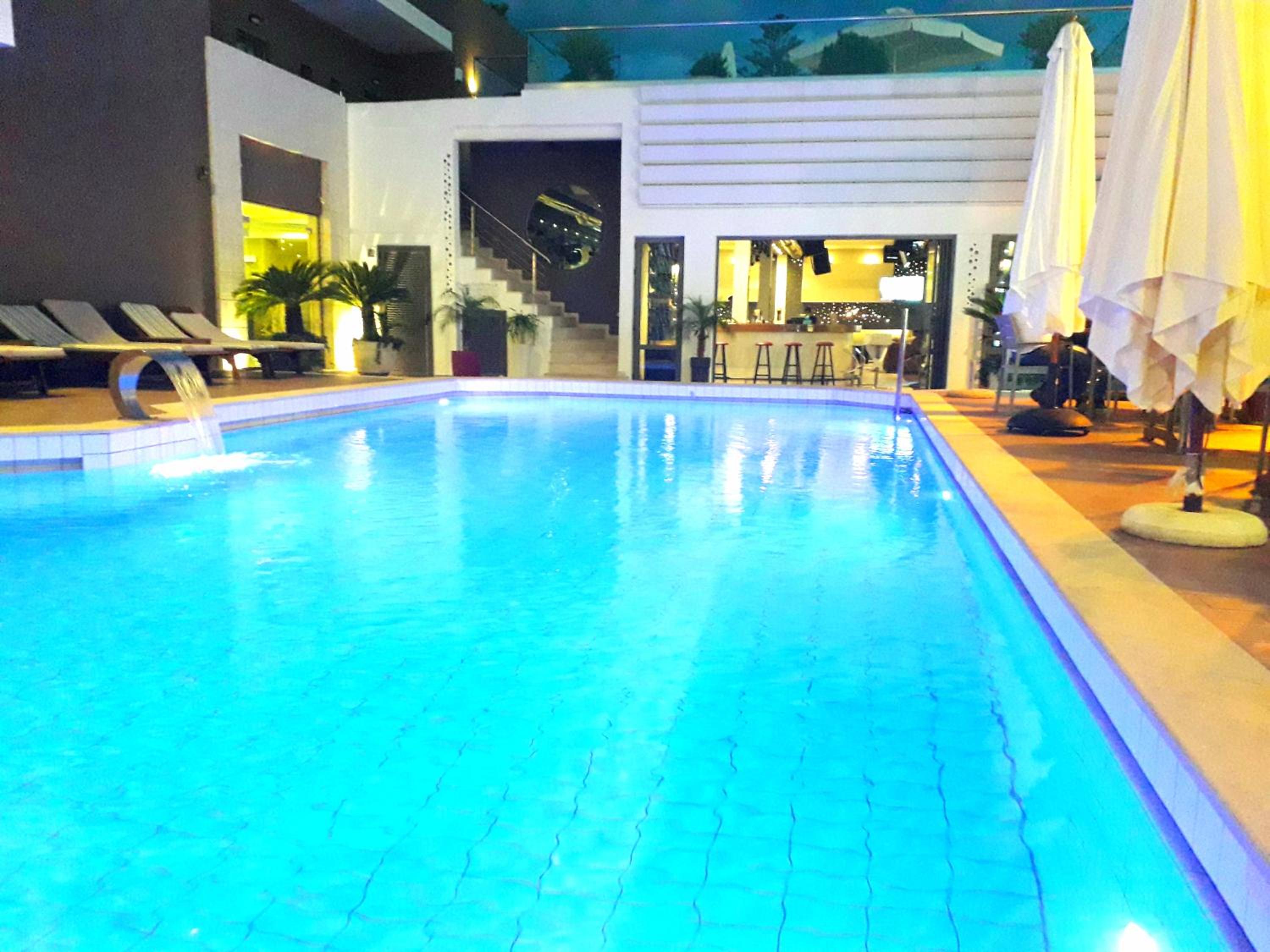 Dionisos Hotel