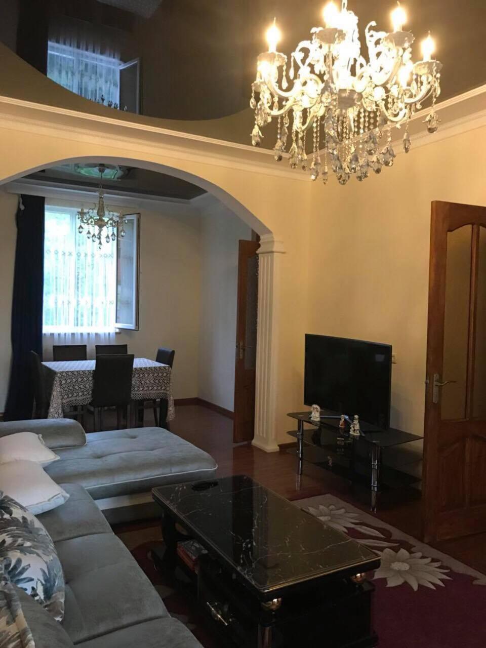 Lela's Guest house