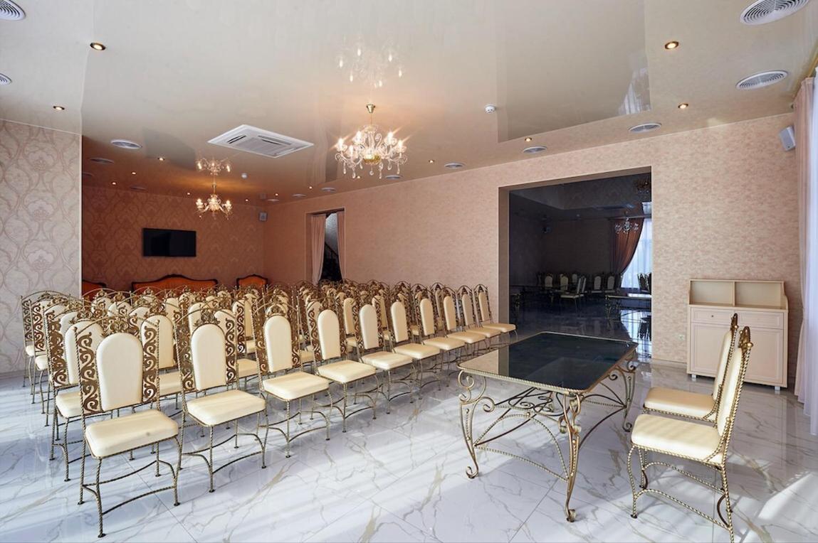 Viktoriya Family 2 Country Complex