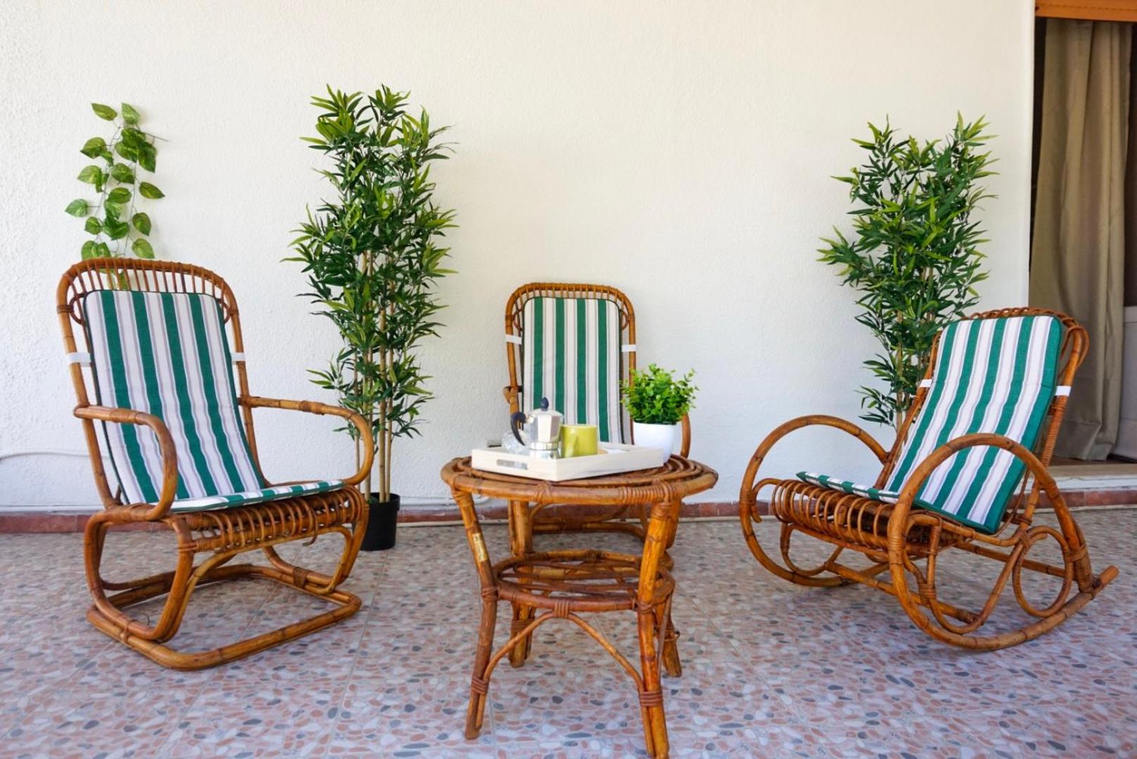 Villa Aurelia -Seafront Apartment with Patio photo 2