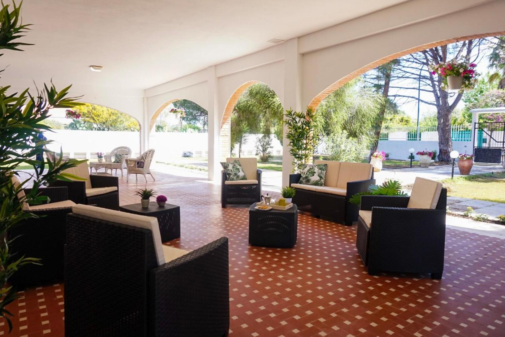 Villa Aurelia -Seafront Apartment with Patio photo 5